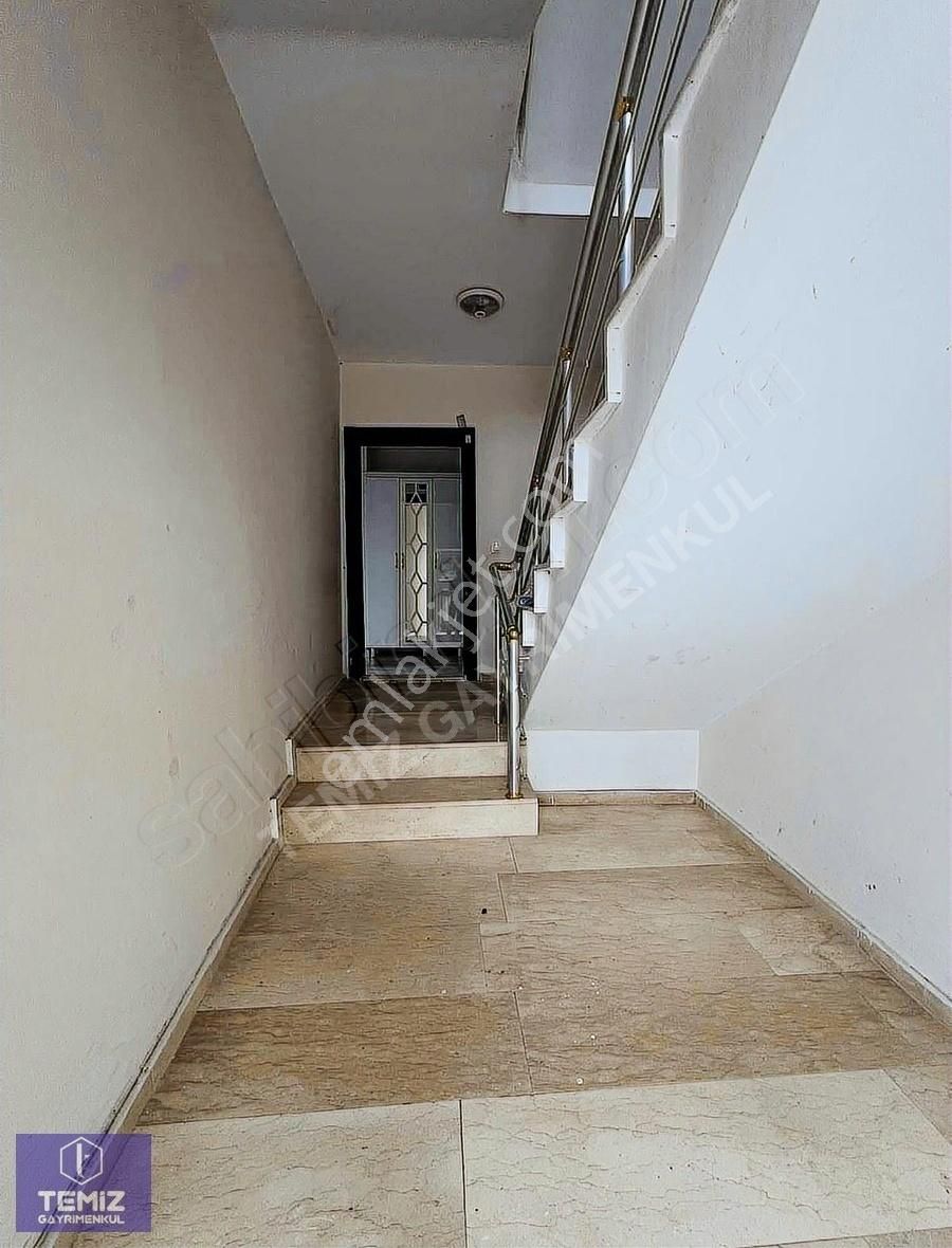 Çavuşluda Kiralık 3+1 Daire - Görsel 12