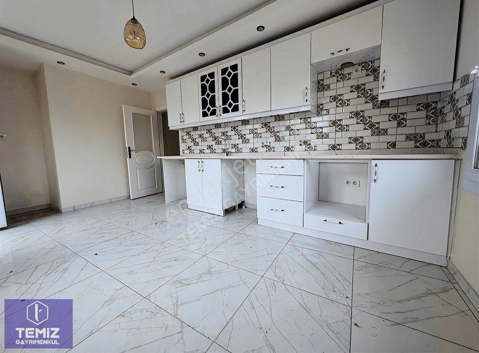 Çavuşluda Kiralık 3+1 Daire - Görsel 14