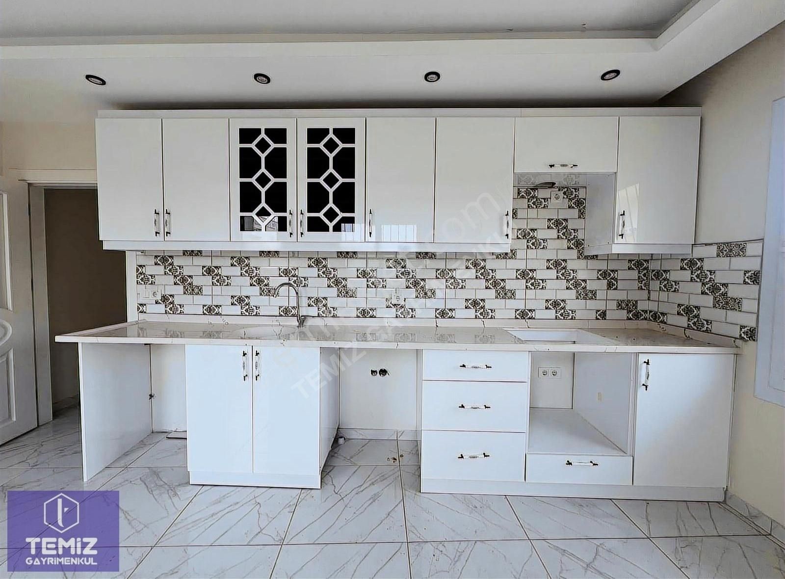 Çavuşluda Kiralık 3+1 Daire - Görsel 9
