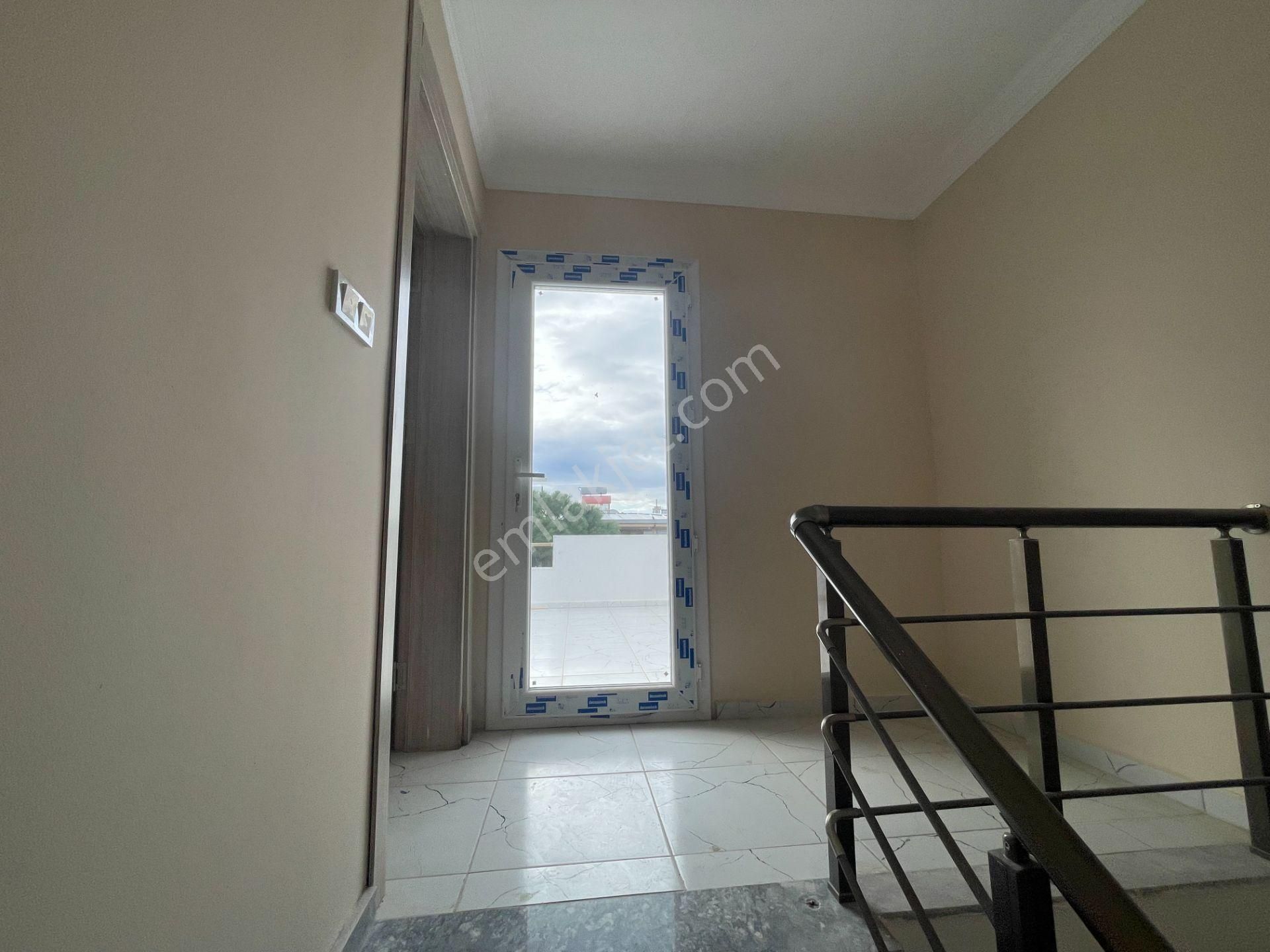 Seferihisar Doğanbey'de Satılık Ferah Konum Denize Çok Yakın 3+1 Lüks Villa - Görsel 27