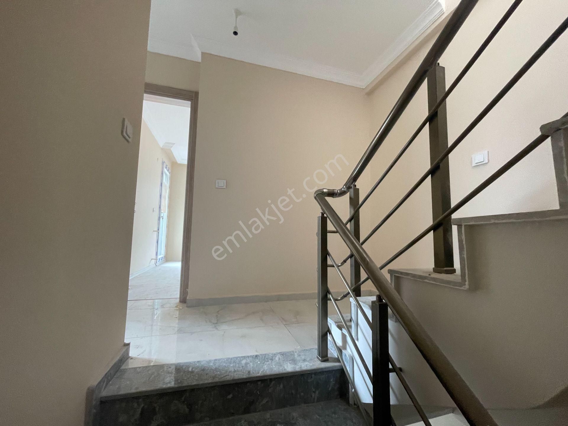 Seferihisar Doğanbey'de Satılık Ferah Konum Denize Çok Yakın 3+1 Lüks Villa - Görsel 16