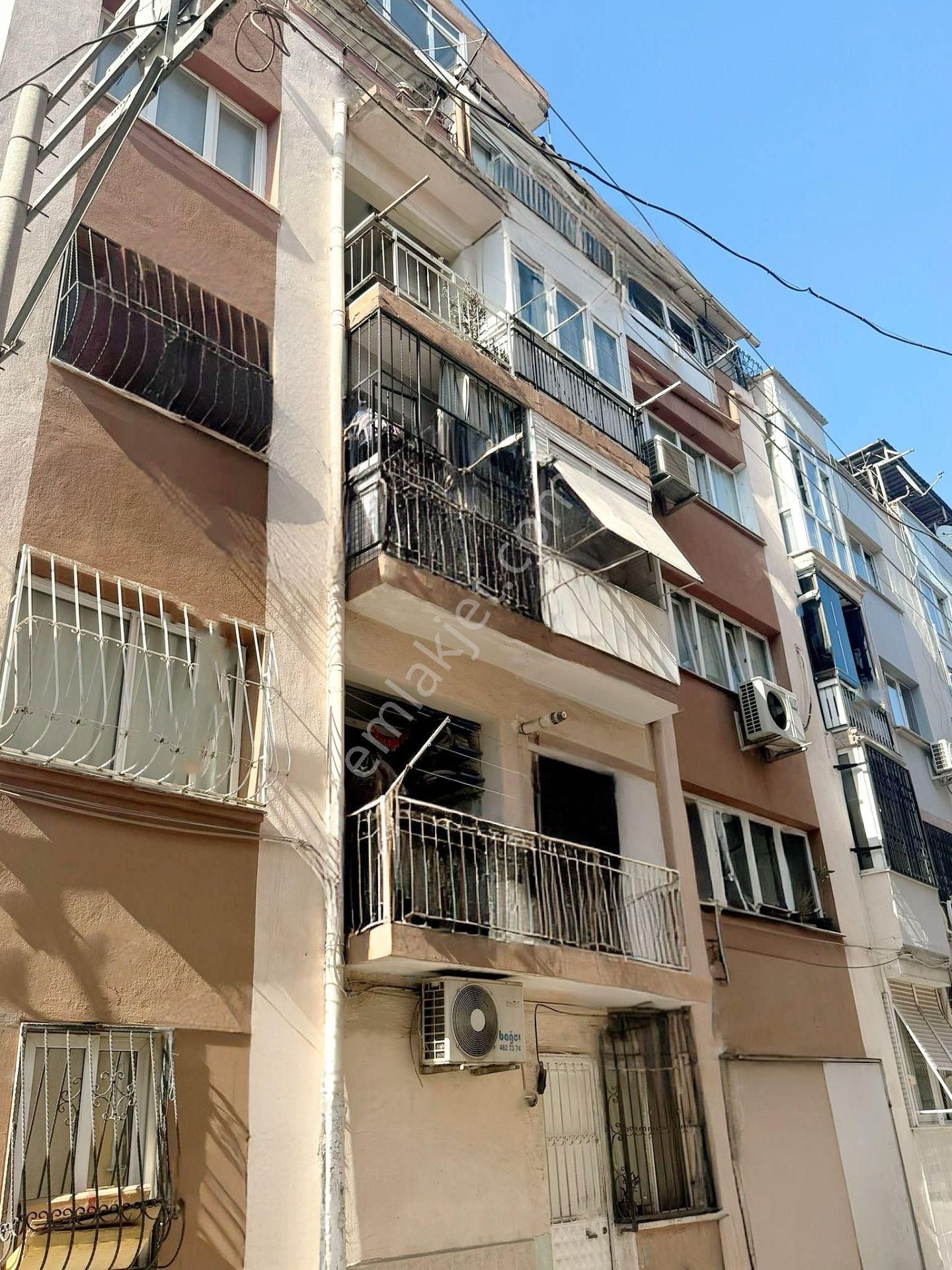 Güneşli Mah.izmirpark Ve Egepol Hast.yakını Masrafsız Daire - Görsel 16