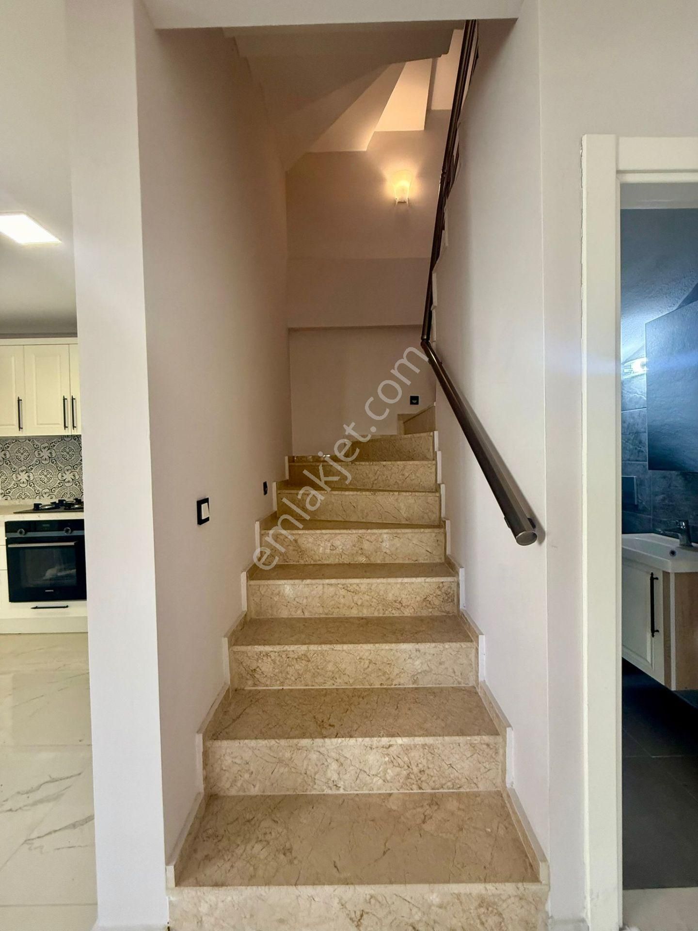 Doğa İle İç İçe Denize Yürüme Mesafesinde 4+1 +1+1 Geniş Villa - Görsel 7