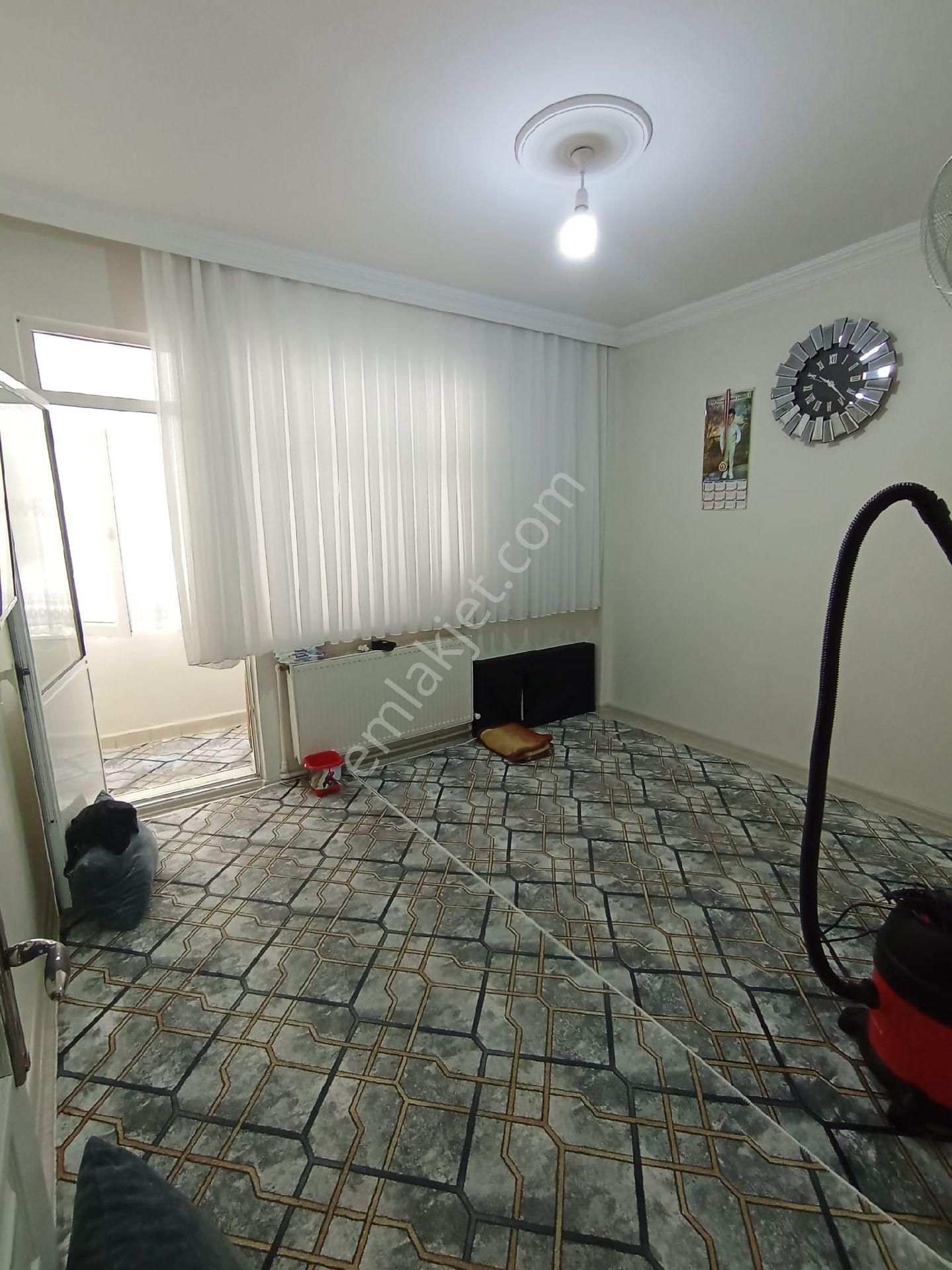 Üçkardeşler Emlakta Satılık Daire Esenler - Görsel 5