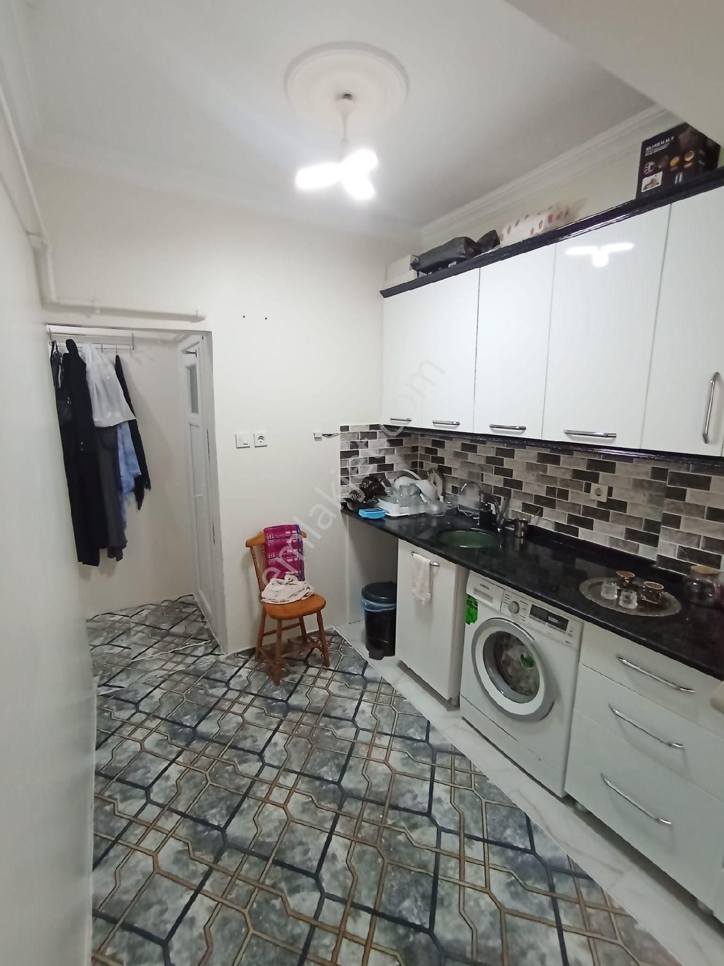 Üçkardeşler Emlakta Satılık Daire Esenler - Görsel 2