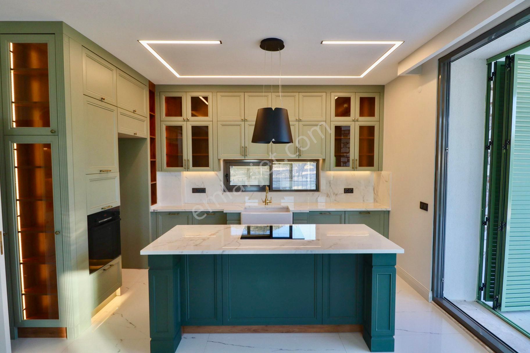 Altınoluk'ta 650m2 Arsada Özel Havuzlu Alaçatı Konsept Villa - Görsel 33