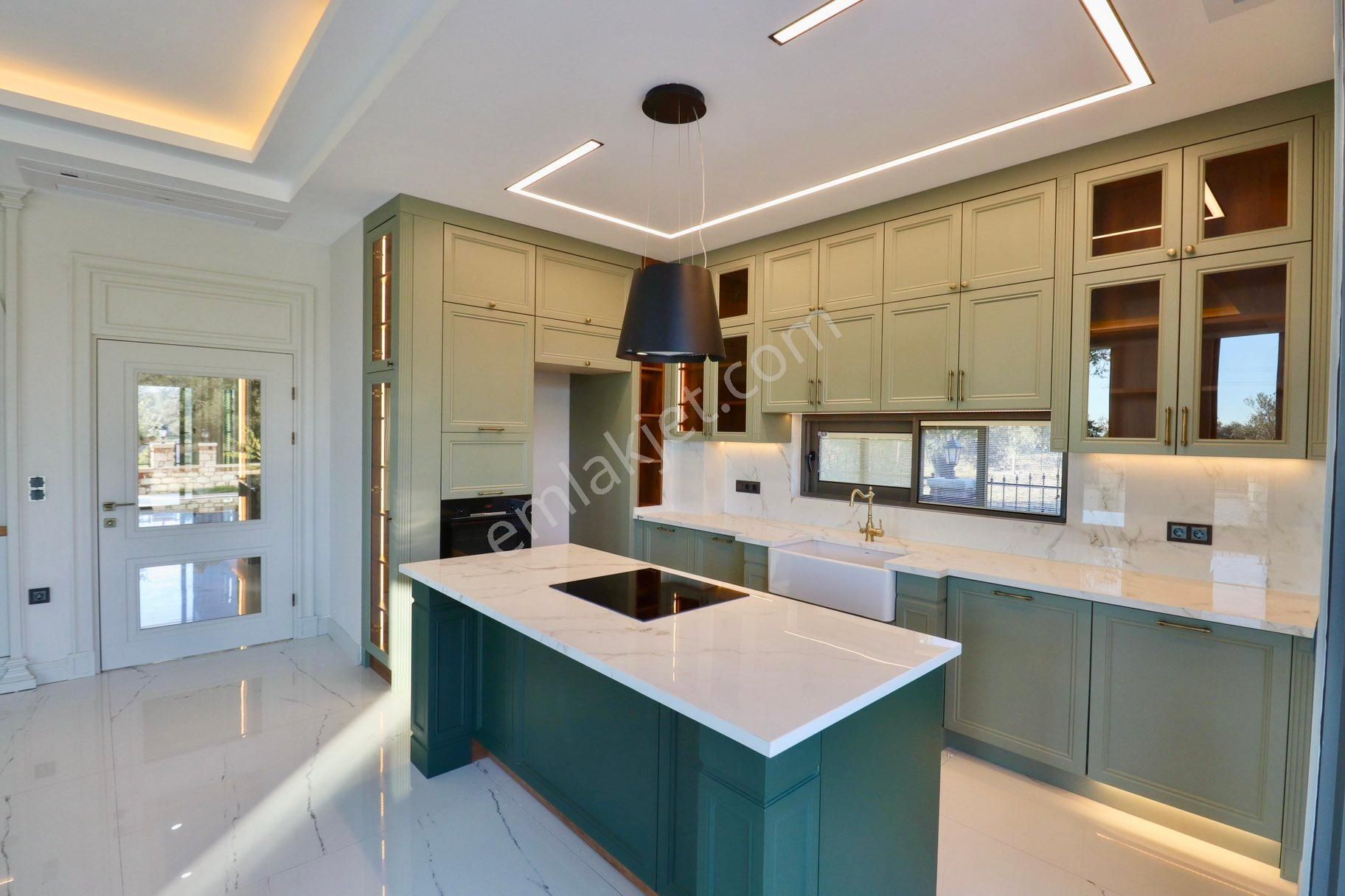 Altınoluk'ta 650m2 Arsada Özel Havuzlu Alaçatı Konsept Villa - Görsel 29