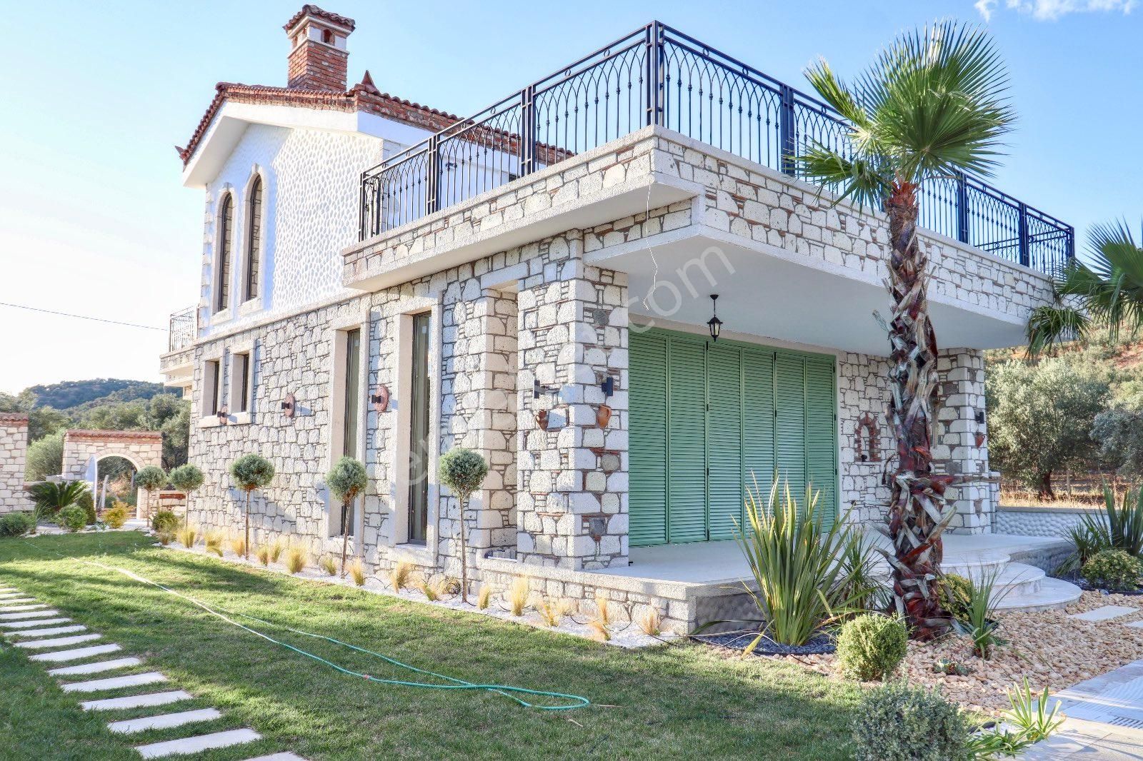 Altınoluk'ta 650m2 Arsada Özel Havuzlu Alaçatı Konsept Villa - Görsel 21