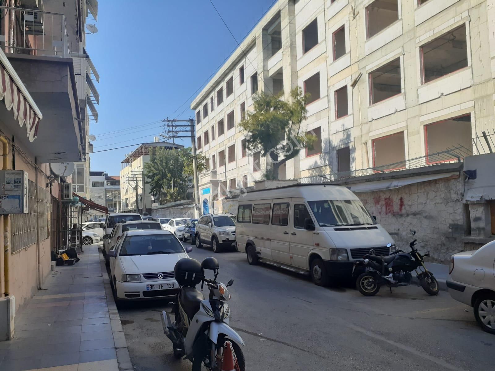 Hatayda Giriş Katı Caddeye Yakın - Görsel 9