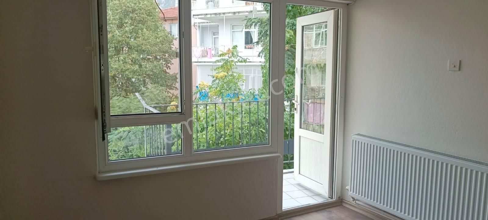 Bursa Yıldırım Umurbeyde 2+1 4.kat Kombili 100 M2 Daire Satılık - Görsel 17