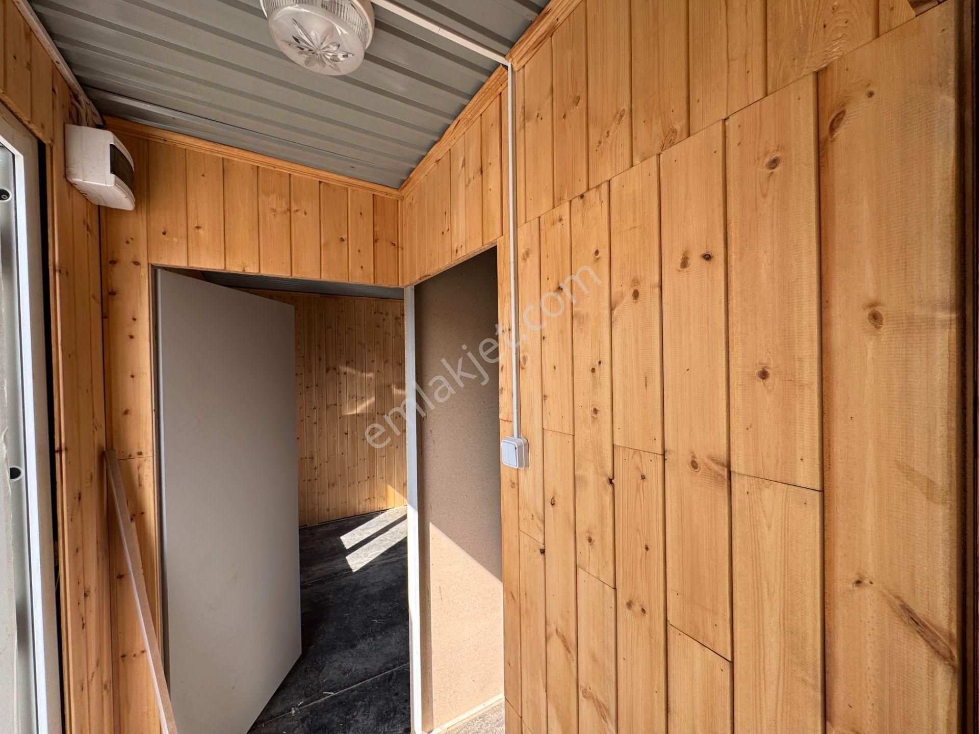İçi 1.sınıf Çam Lambriden Dışı Yalıtımlı Sandviç Panelden İmal Edilmiş 21m2 2oda Wc+lv+duş Konteyner - Görsel 8