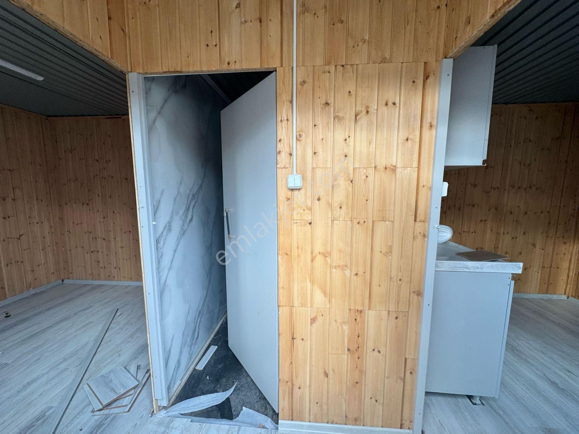 İçi 1.sınıf Çam Lambriden Dışı Yalıtımlı Sandviç Panelden İmal Edilmiş 21m2 2oda Wc+lv+duş Konteyner - Görsel 17