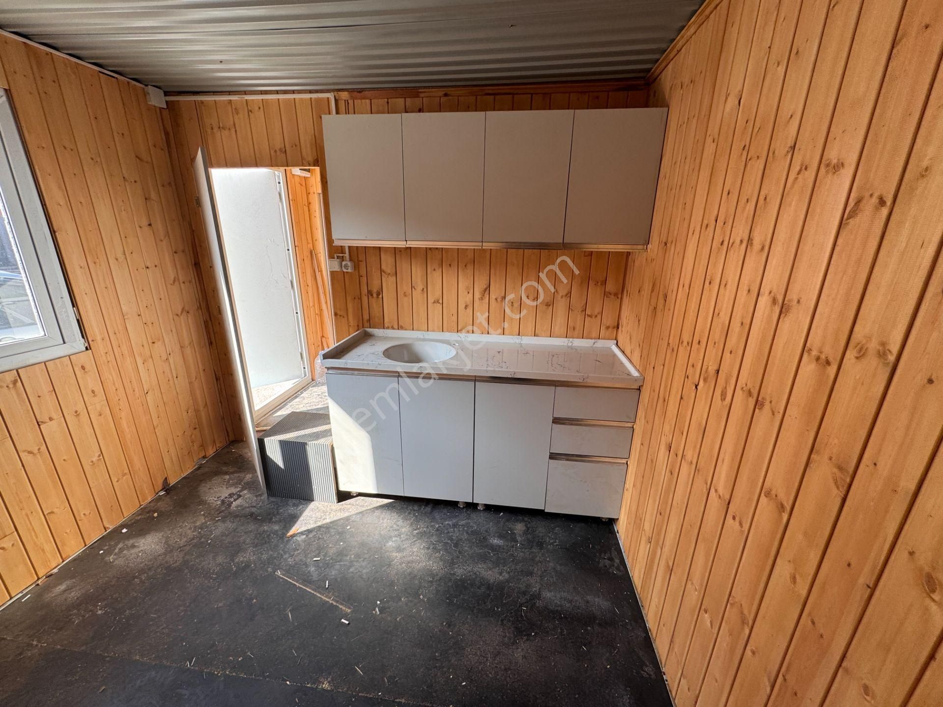 İçi 1.sınıf Çam Lambriden Dışı Yalıtımlı Sandviç Panelden İmal Edilmiş 21m2 2oda Wc+lv+duş Konteyner - Görsel 6