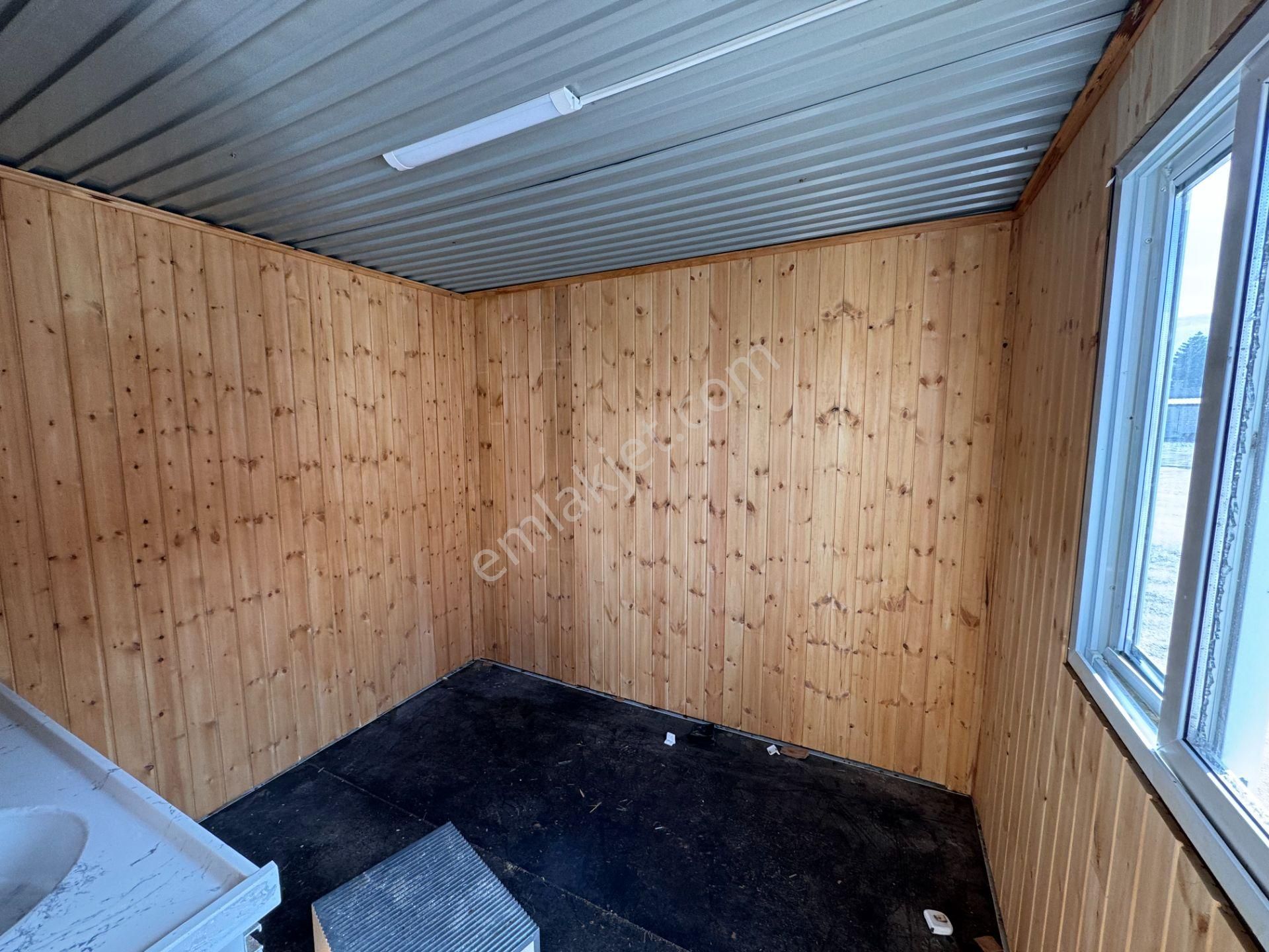 İçi 1.sınıf Çam Lambriden Dışı Yalıtımlı Sandviç Panelden İmal Edilmiş 21m2 2oda Wc+lv+duş Konteyner - Görsel 4