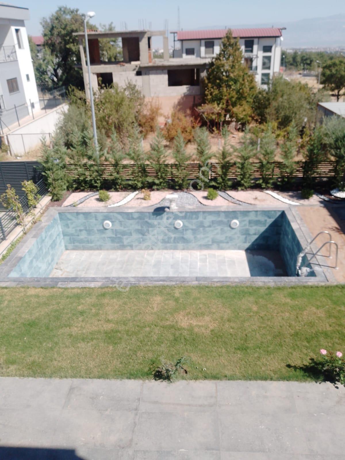Şirinköyde Doğa Manzaralı Satılık Havuzlu Villa - Görsel 8