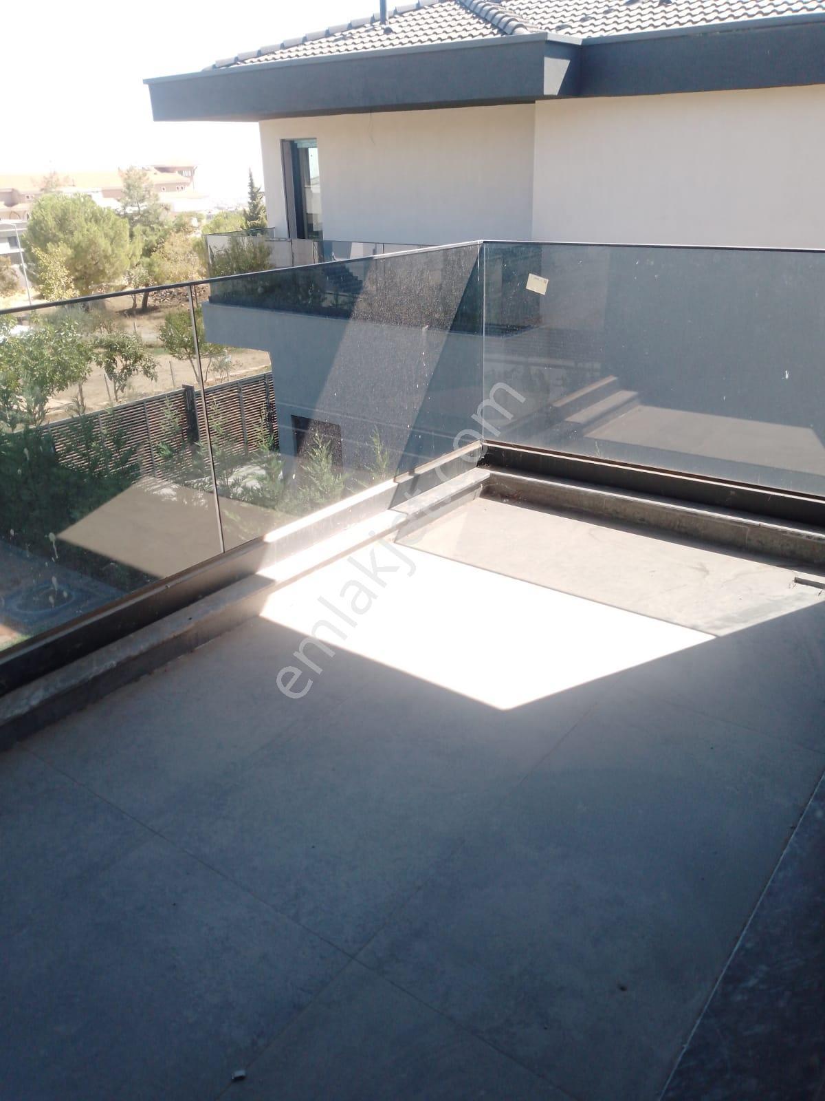 Şirinköyde Doğa Manzaralı Satılık Havuzlu Villa - Görsel 7