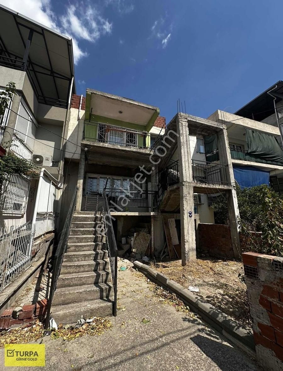 Bornova Atatürk Mh.de 226 M2 Satılık Arsa - Görsel 2