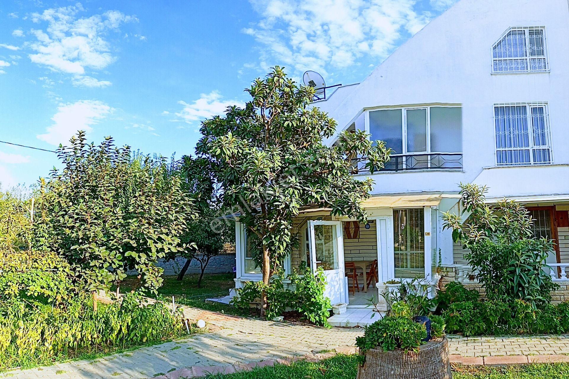 Altınoluk' Ta Havuzlu Villa, Otoparklı, Denize 500 Mt, Meyve Bahçeli, Kazdağları Manzaralı Teraslı - Görsel 4