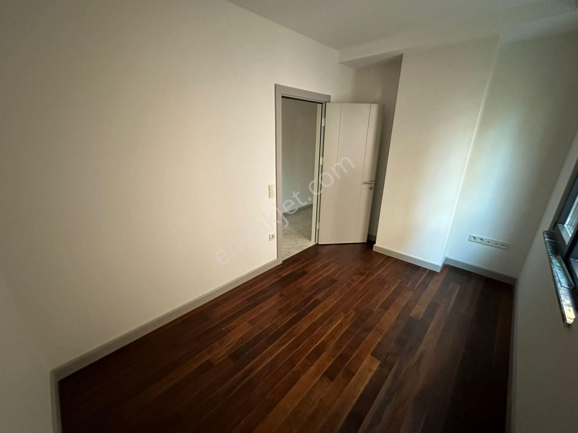 Caddebostan Bağdat Caddesi 1. Paralel Sıfır 2+1 Daire - Görsel 9