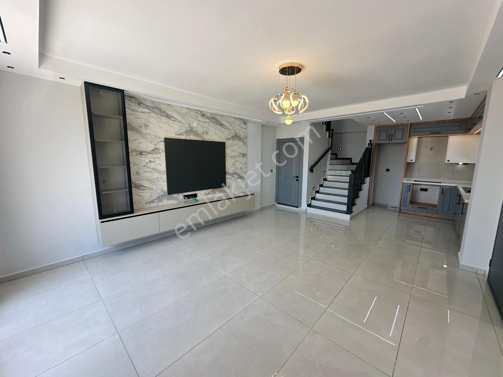 Didim Hisar Mah. 3+1 Arka Cepheler Havuzlu Ön Cepheler Bahçeli Villalarımız Satılık Girişler Ayrı - Görsel 15