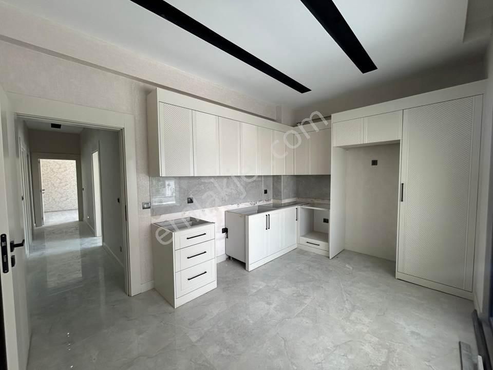 Repa Gayrimenkul Songül Gözcü'den Göktürk Mah.'de Satılık 2+1