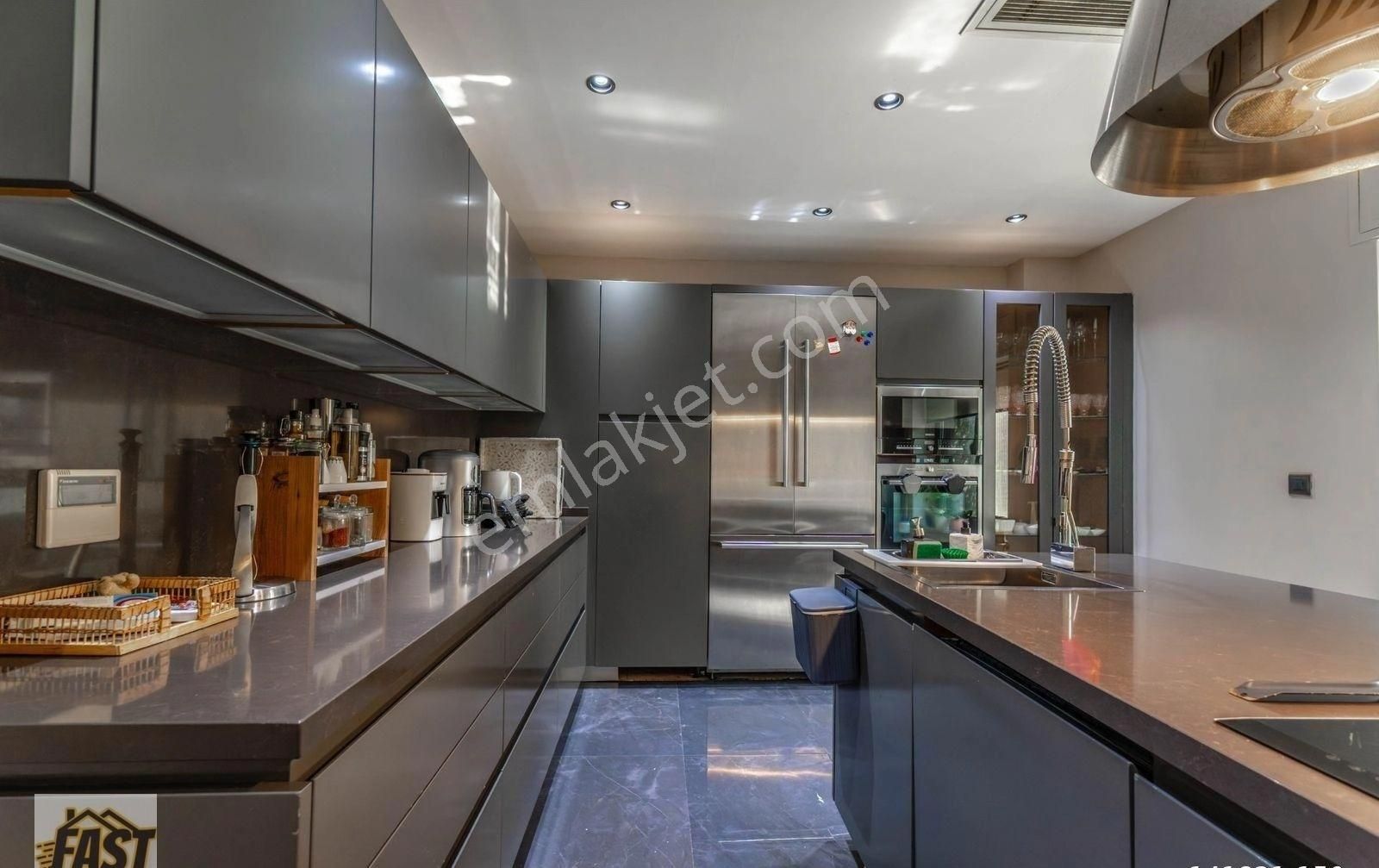 Suadiye Sahilde Yalı Parselinde Çok Özel Bahçe Katı - Görsel 24