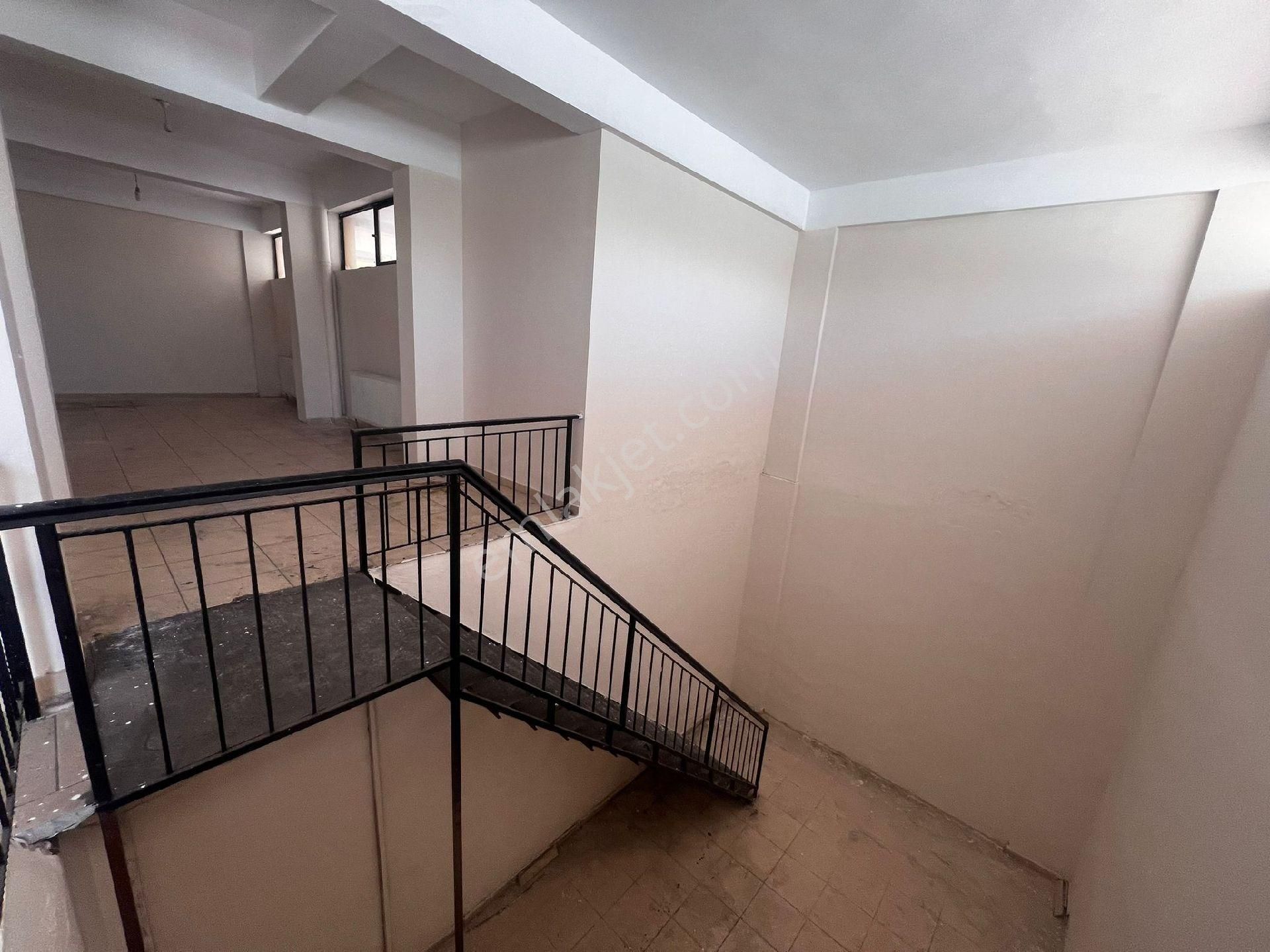 Fetih Caddesi Üzeri 250m2 - Görsel 9