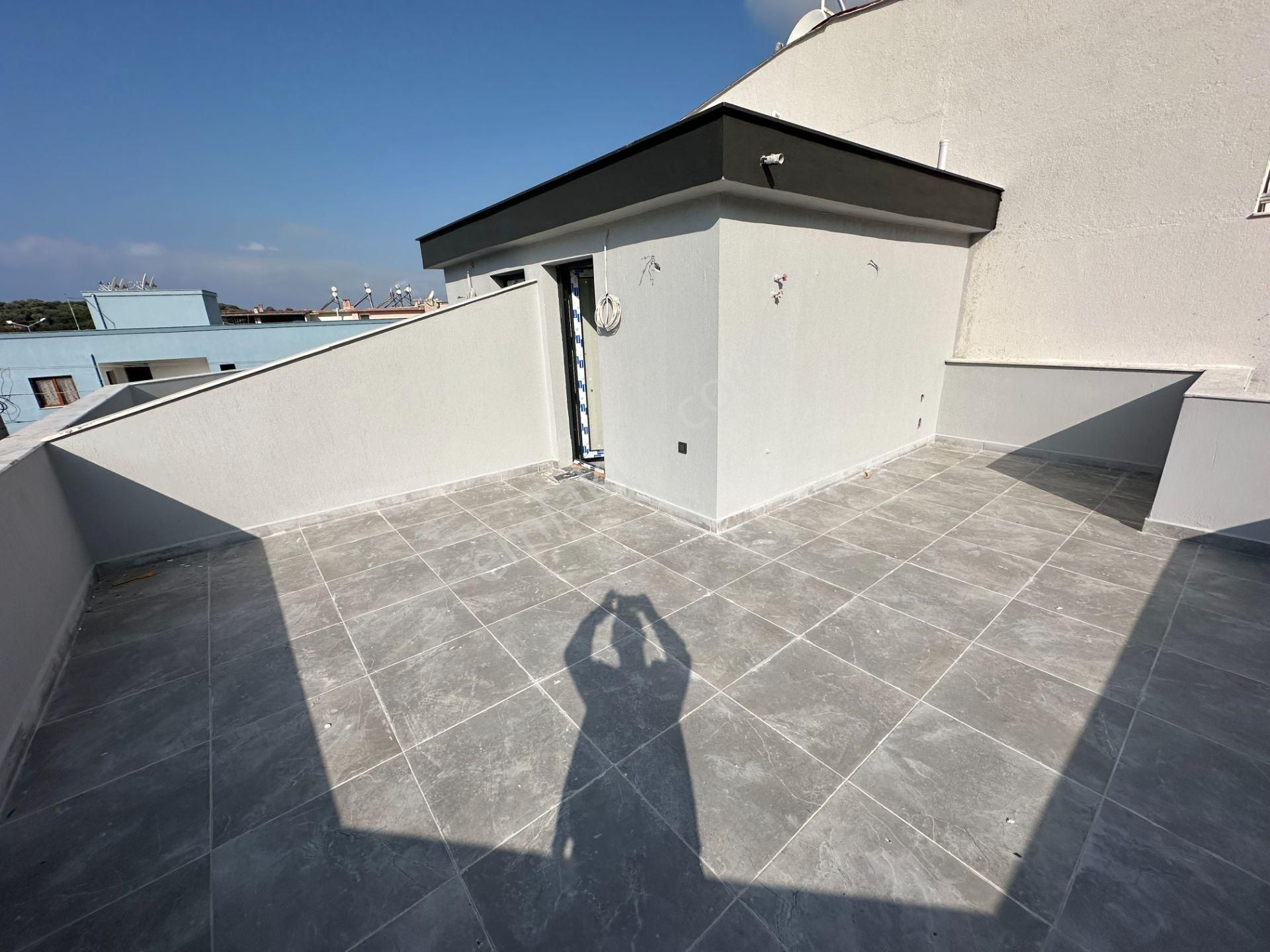 Seferihisar Ürkmez Merkezde Satılık Lüks 3 + 1 Dubleks Villa - Görsel 24