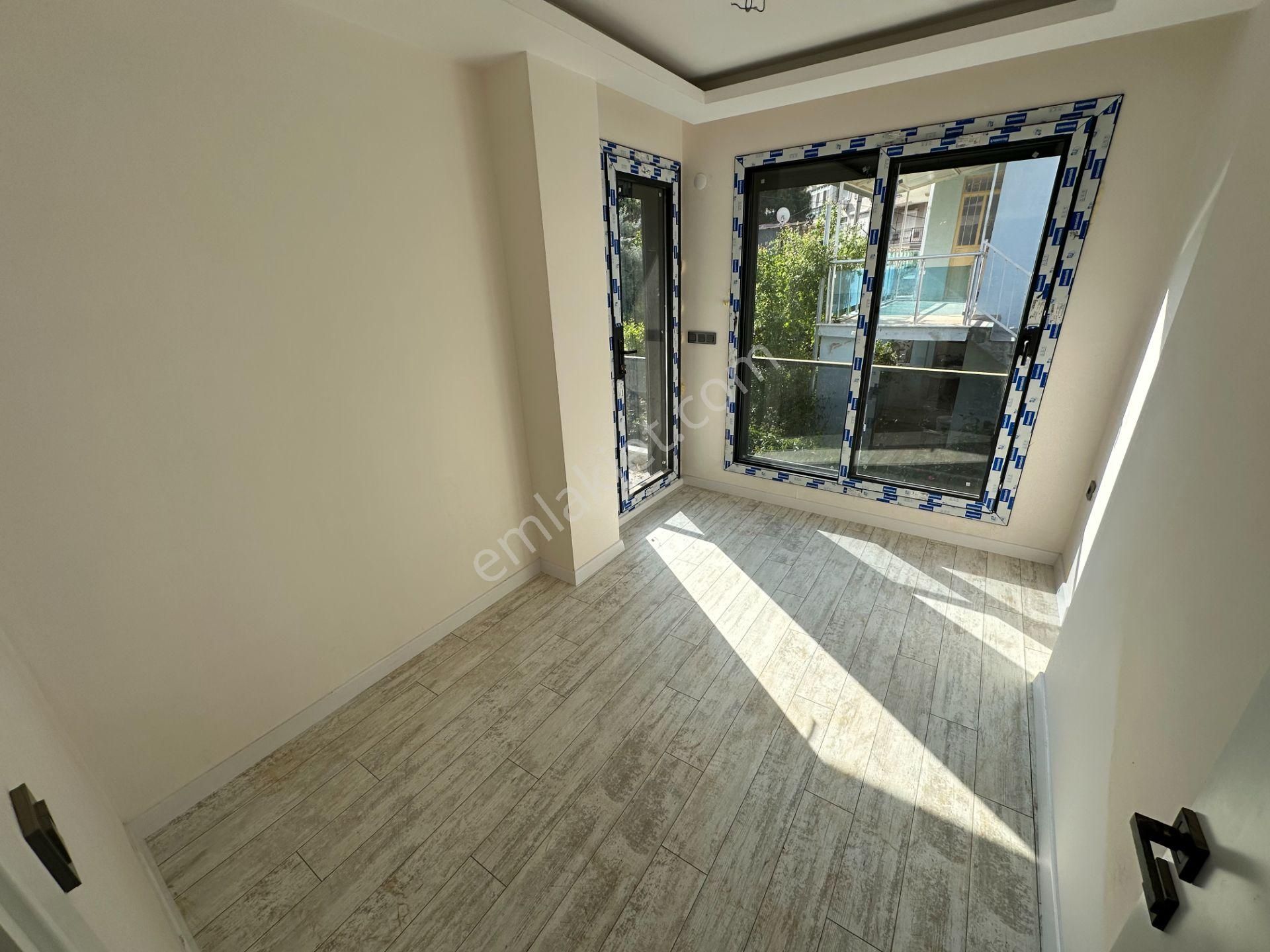 Seferihisar Ürkmez Merkezde Satılık Lüks 3 + 1 Dubleks Villa - Görsel 16