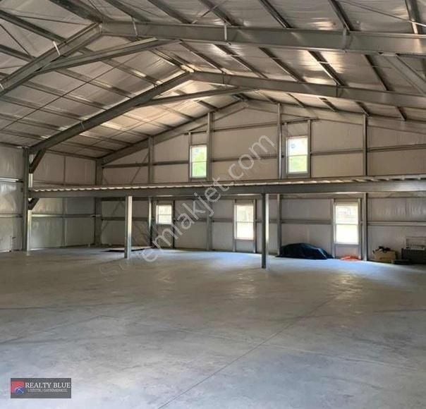 Sultanbeyli Akşemsettin Kiralık 600 Metre² Depo