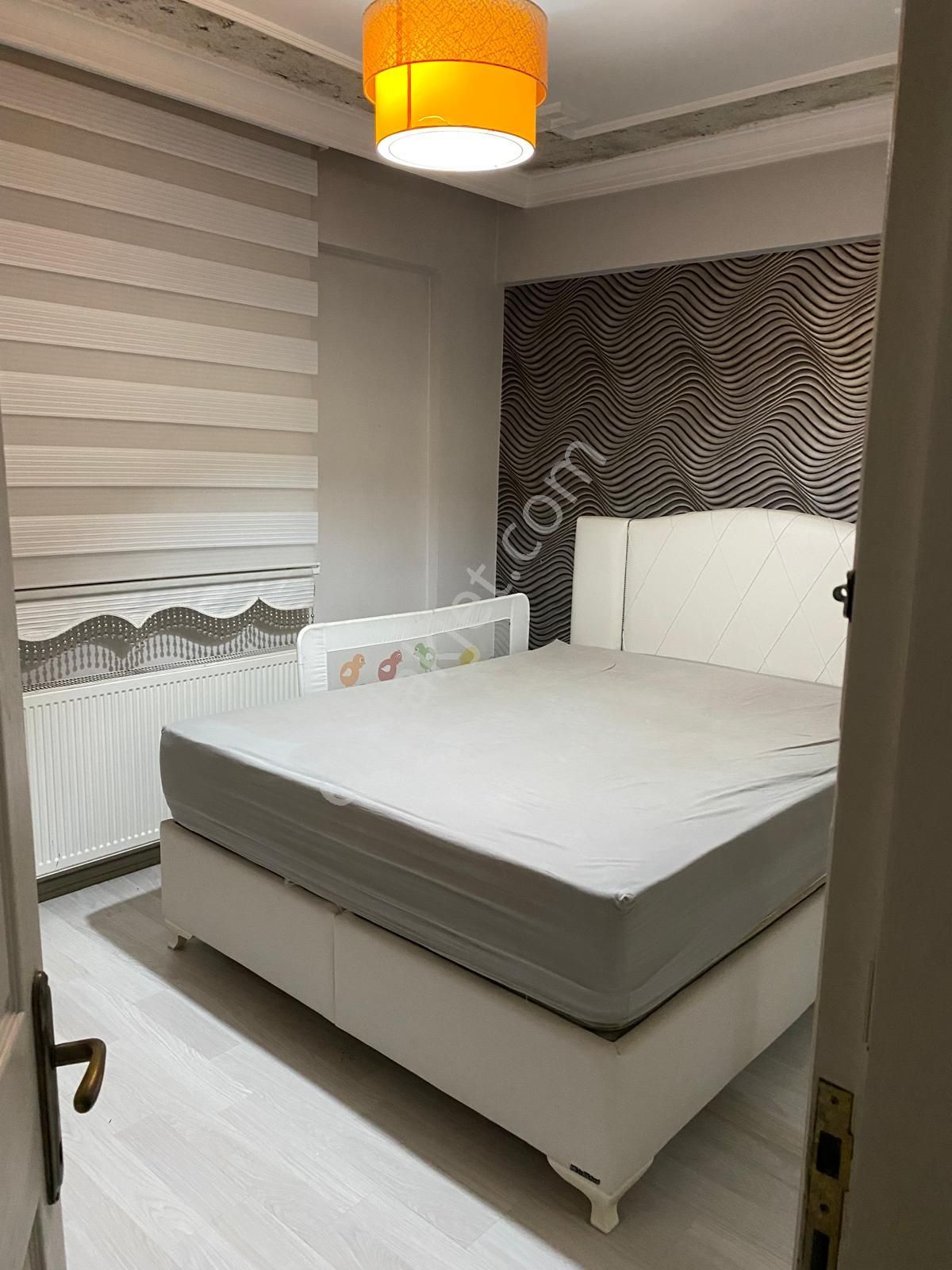 Karabağlar Aydın Mahallesi İçi Komple Yenilenmiş Satılık 3+1 Daire - Görsel 9