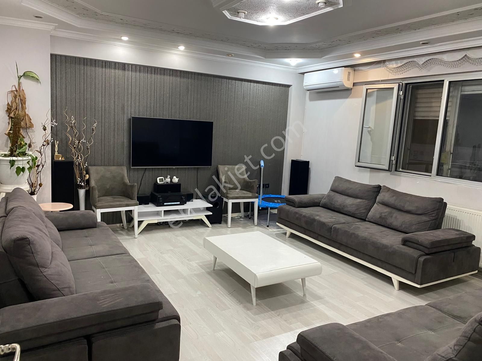 Karabağlar Aydın Mahallesi İçi Komple Yenilenmiş Satılık 3+1 Daire - Görsel 20