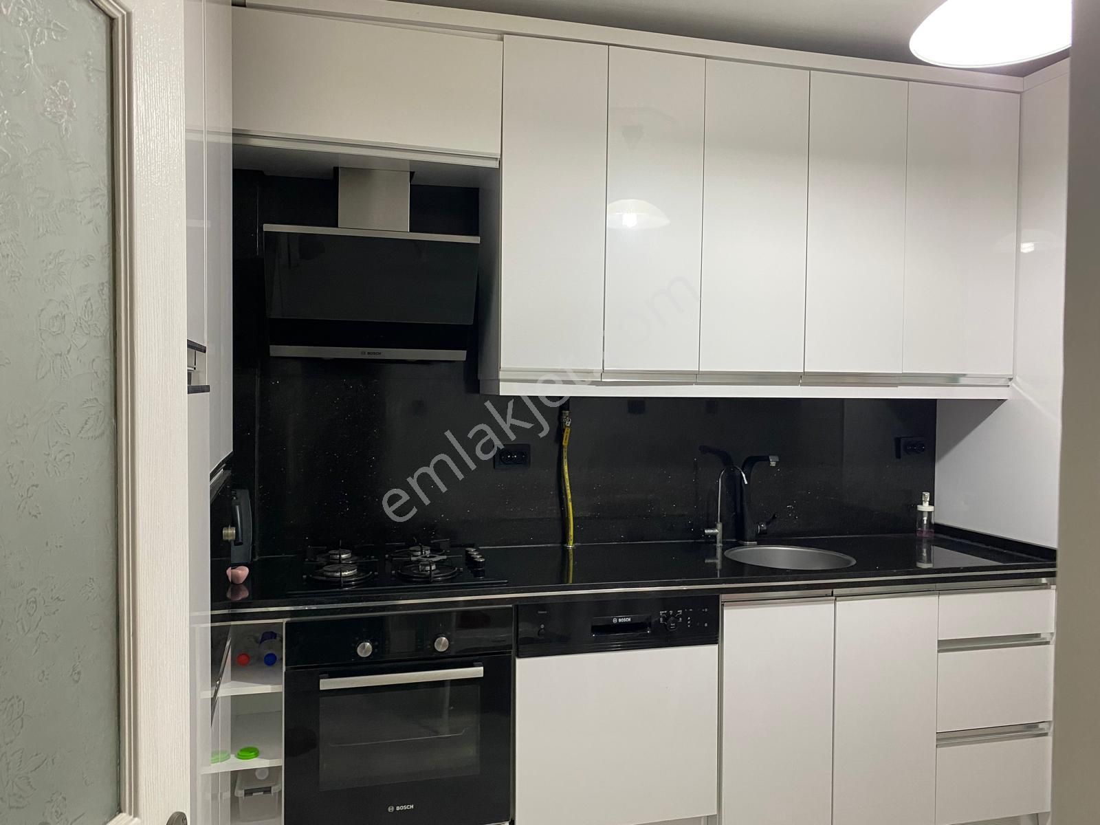 Karabağlar Aydın Mahallesi İçi Komple Yenilenmiş Satılık 3+1 Daire - Görsel 15