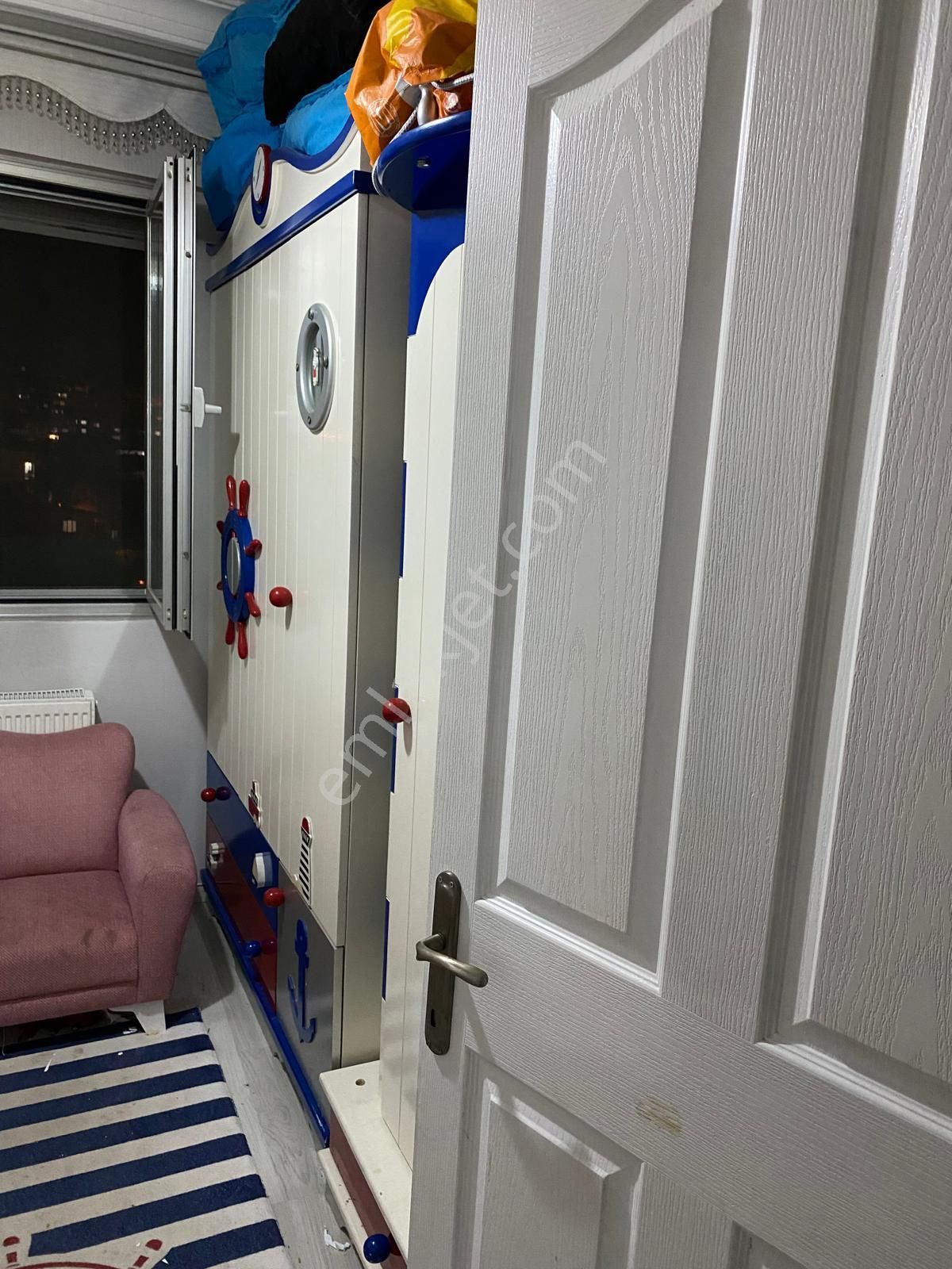 Karabağlar Aydın Mahallesi İçi Komple Yenilenmiş Satılık 3+1 Daire - Görsel 2