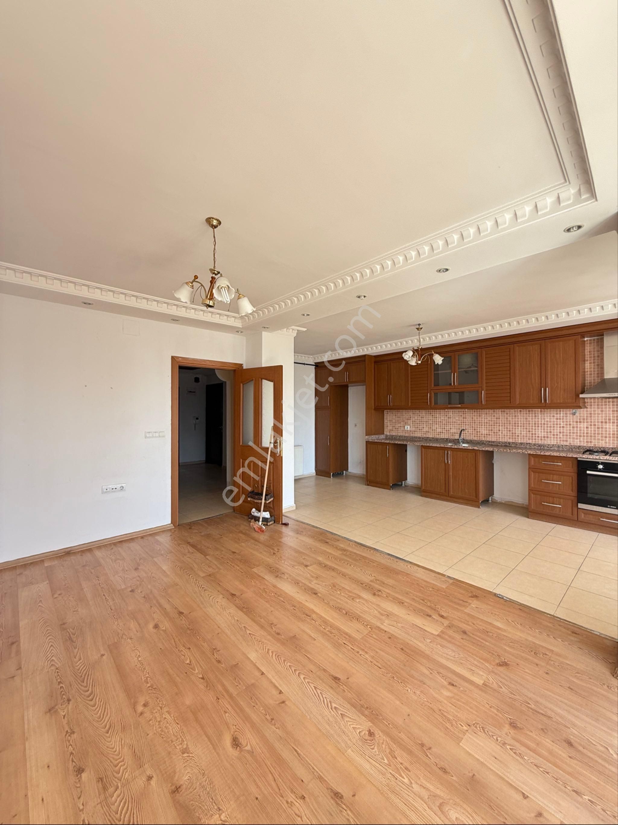 Türkmenbaşı Bulvar Üzeri Geniş 4+1 Açık Mutfak Çift Banyo 3 Balkonlu Cazip Satılık Kaçmaz Fiyat!! - Görsel 5