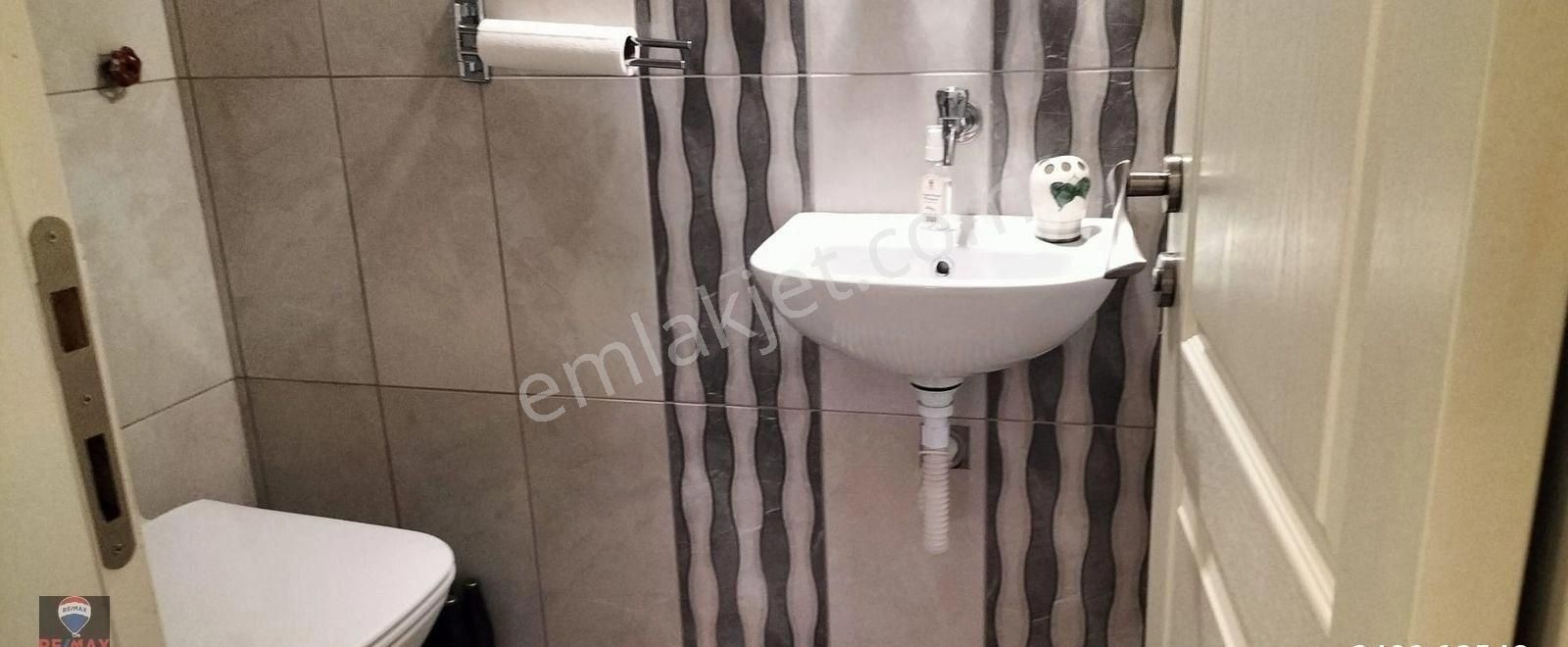 Karataşda Bakımlı Boş 3+1 Satılık Daıre - Görsel 23