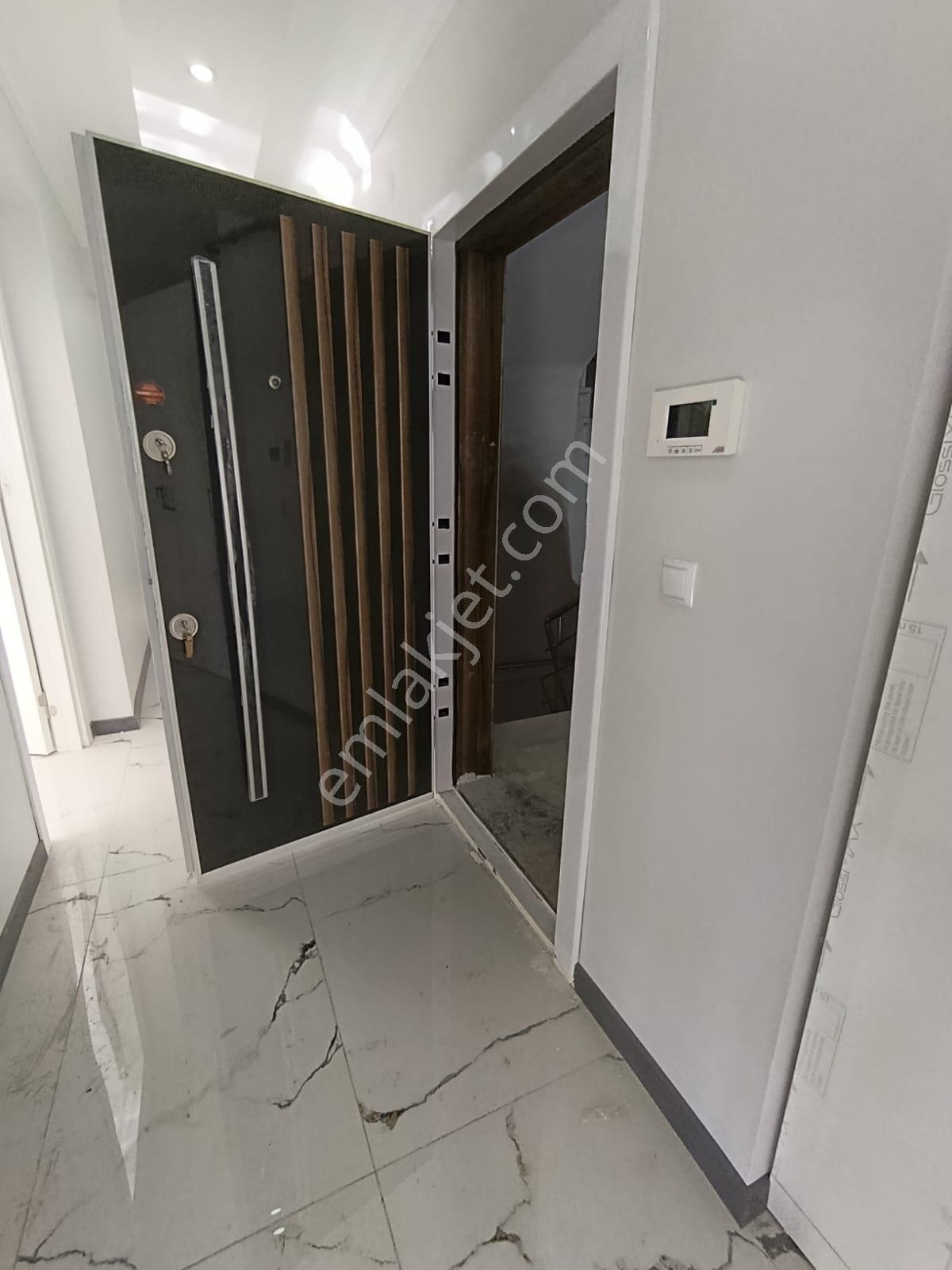 Çamlıca Karanfillerde Özel Garajlı 3+1 Satılık Daire - Görsel 12