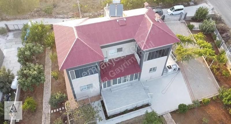 Aslanlı'nın 1.5 Dönüm İçinde Emsalsiz Villası Satışta - Görsel 5