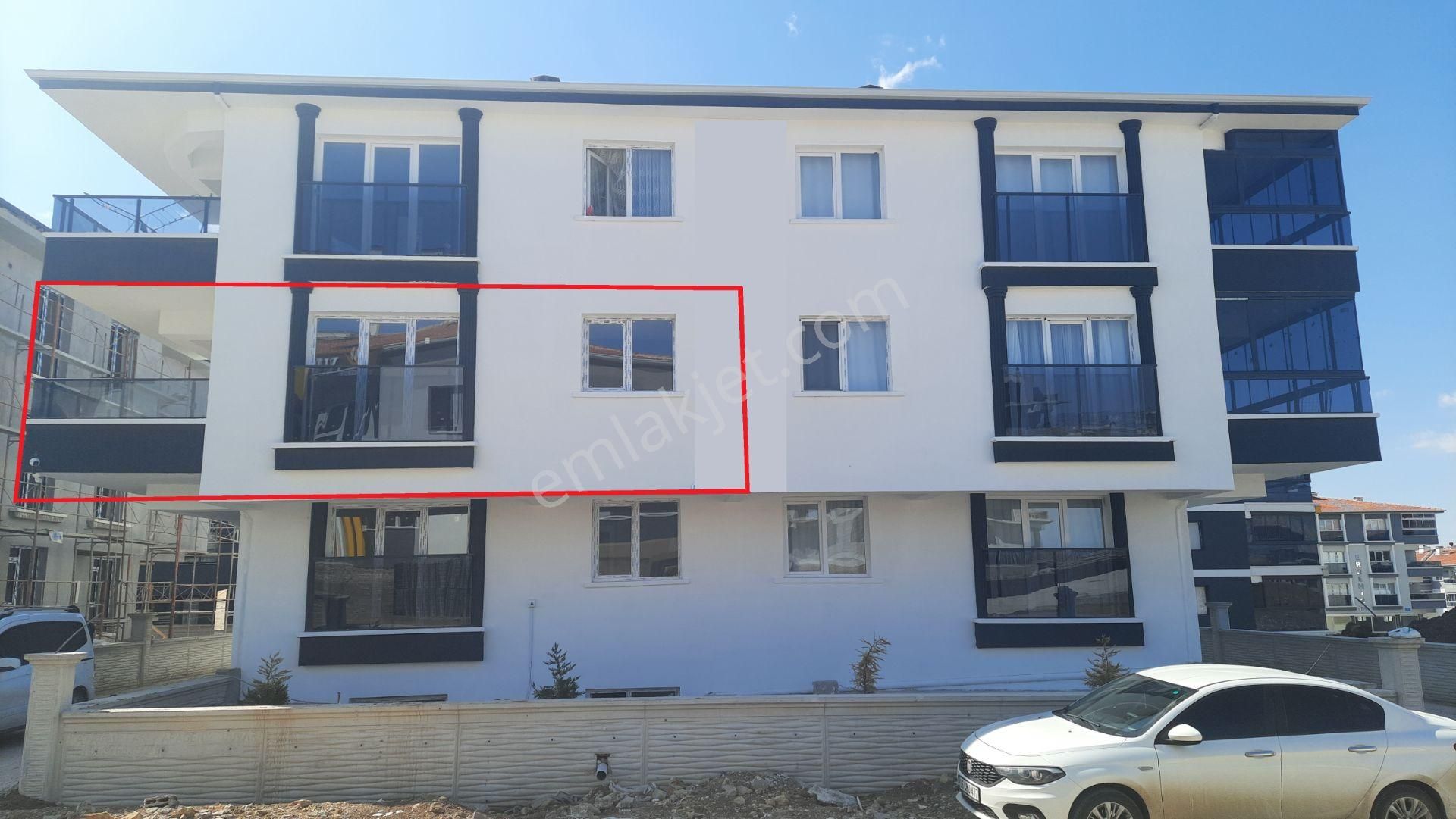 Yenikent 29 Ekim'de Sıfır Ara Kat Ön Cephe Boş 3+1 Satılık Daire - Görsel 26