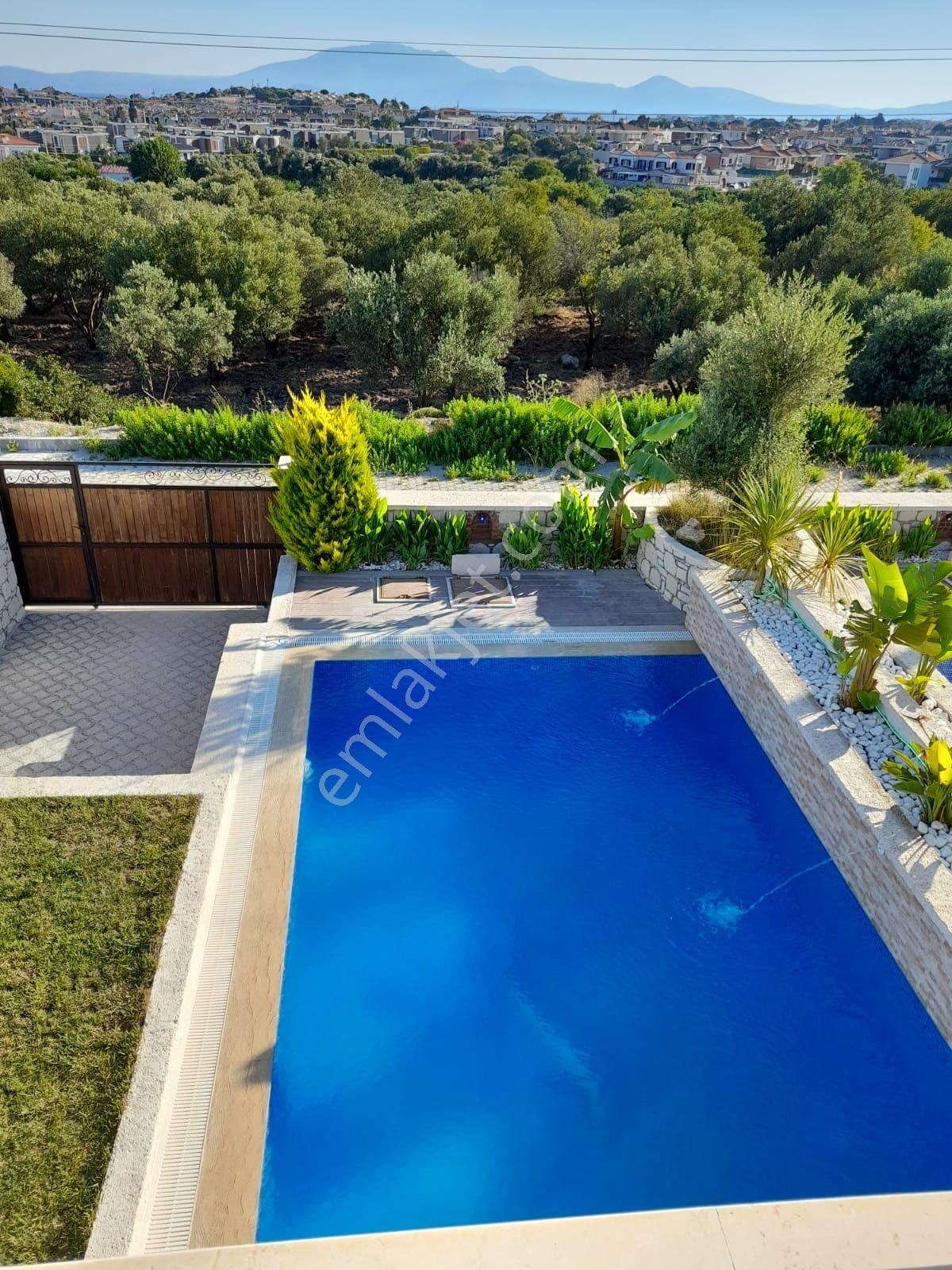 Alaçatı Gayrimenkulden Şifne'de Denize Yakın Sıfır Havuzlu Villa - Görsel 2