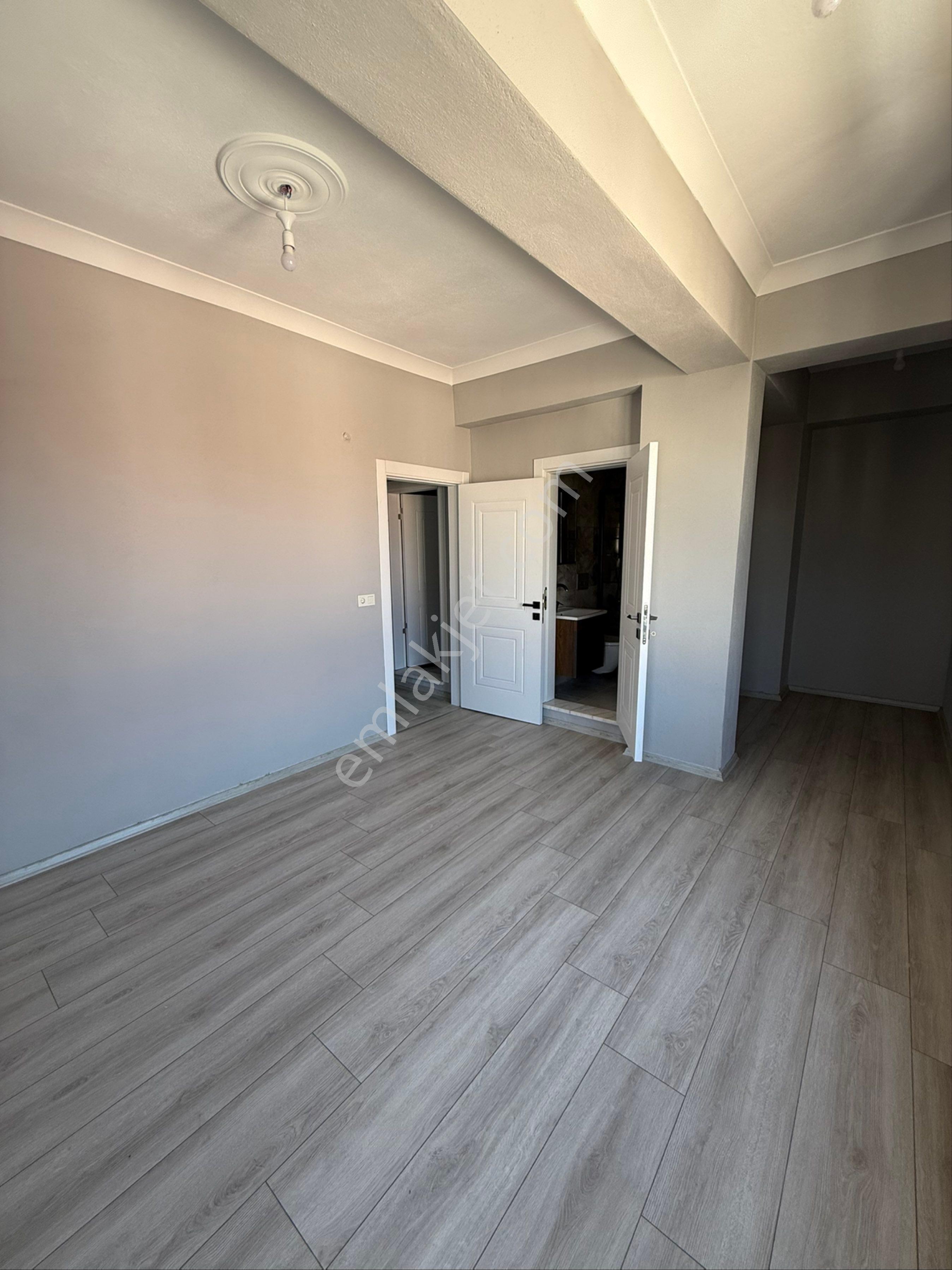 Kocaali / Yalı Mahallesi – Özel Otorparklı Özel Havuzlu 4+1 Tripleks Villa - Görsel 4