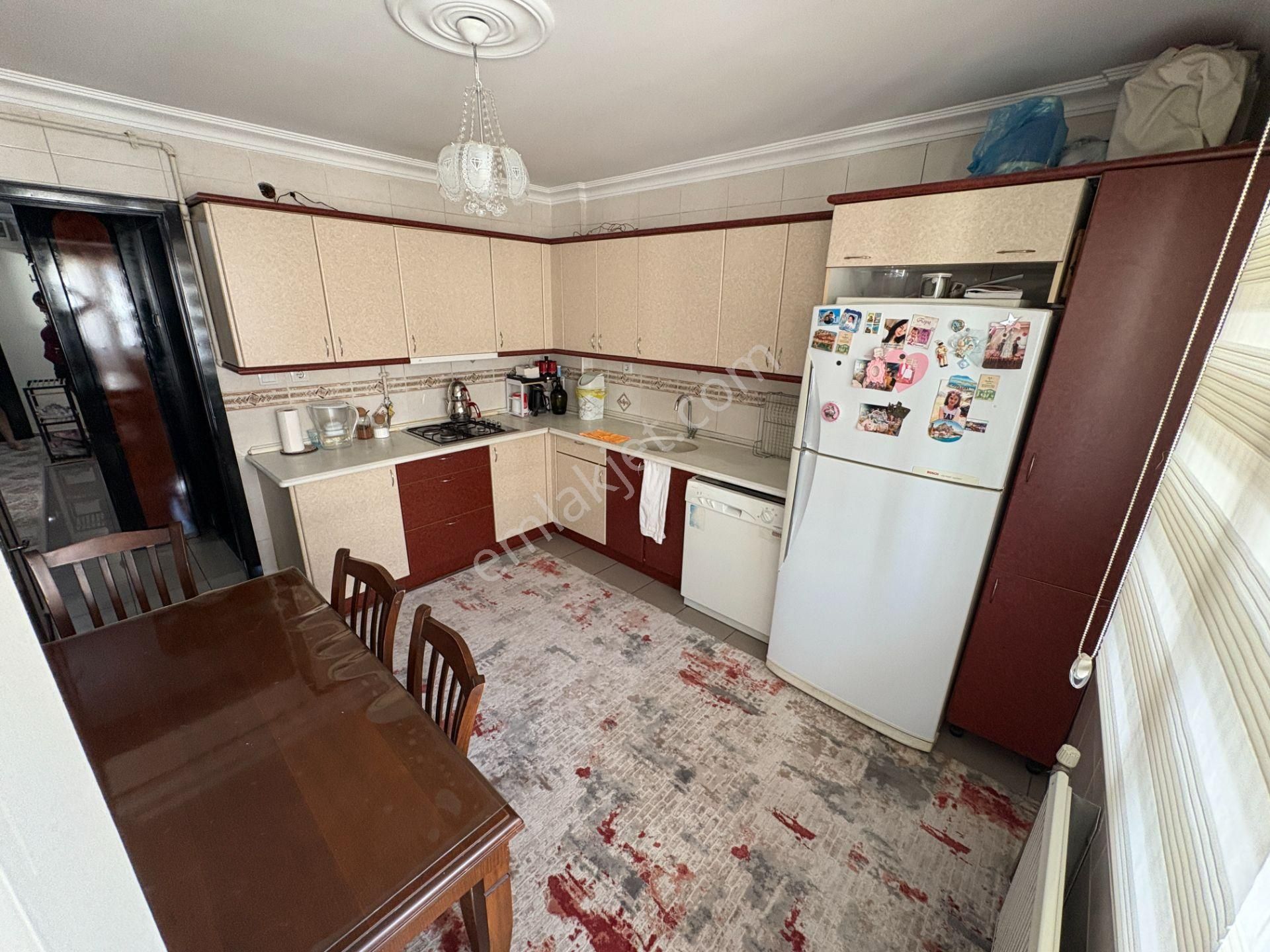 Bornova Gediz Cad. Üzeri Satılık Arakat 3+1 - Görsel 12