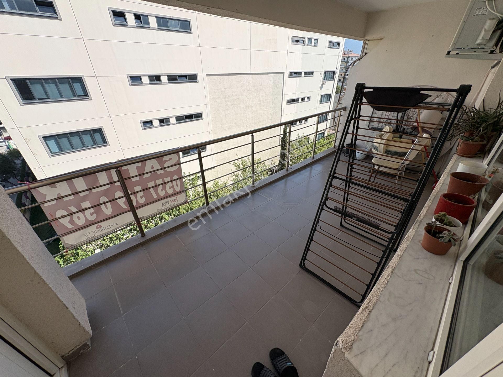 Bornova Gediz Cad. Üzeri Satılık Arakat 3+1 - Görsel 6