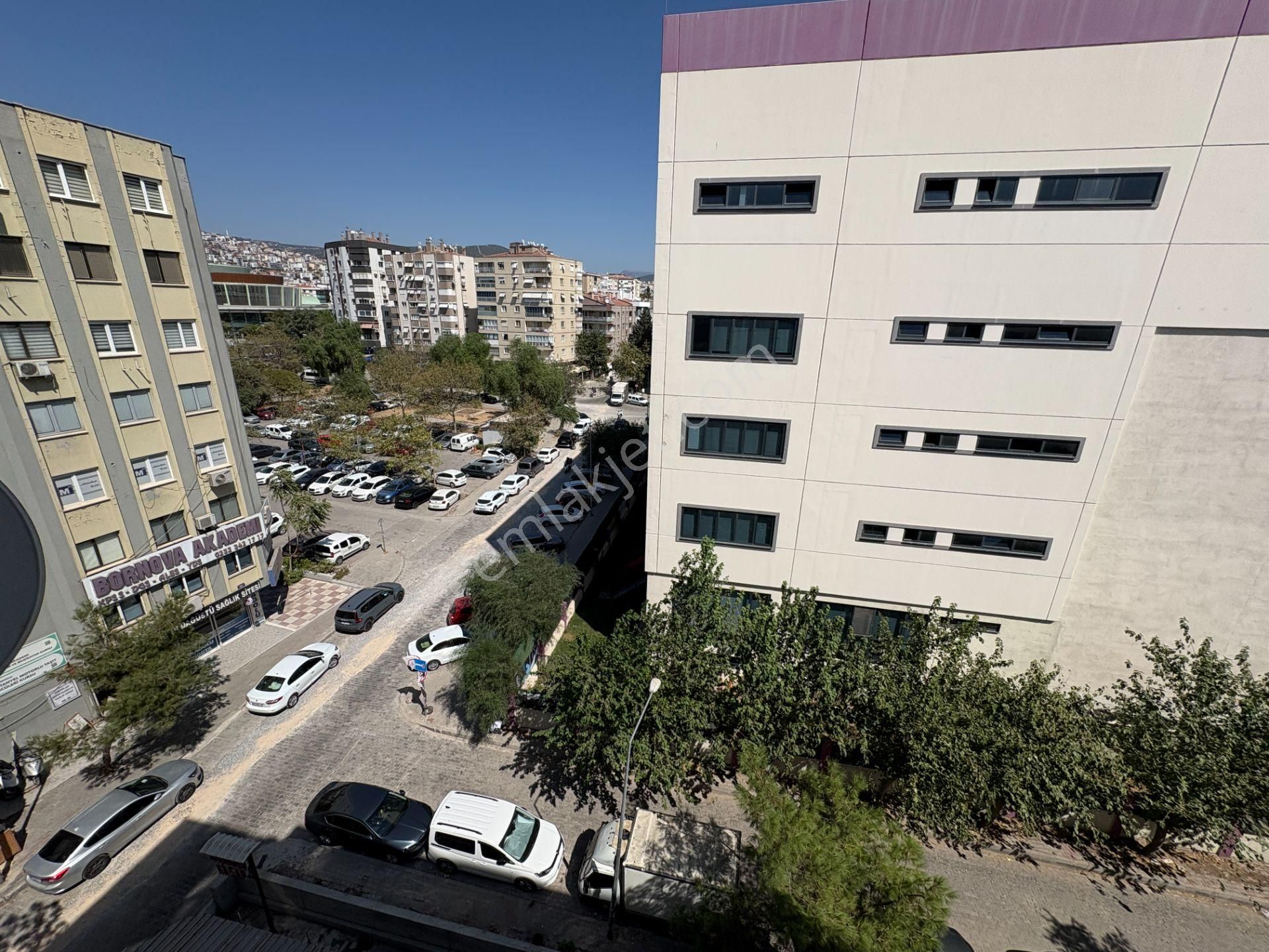 Bornova Gediz Cad. Üzeri Satılık Arakat 3+1 - Görsel 8