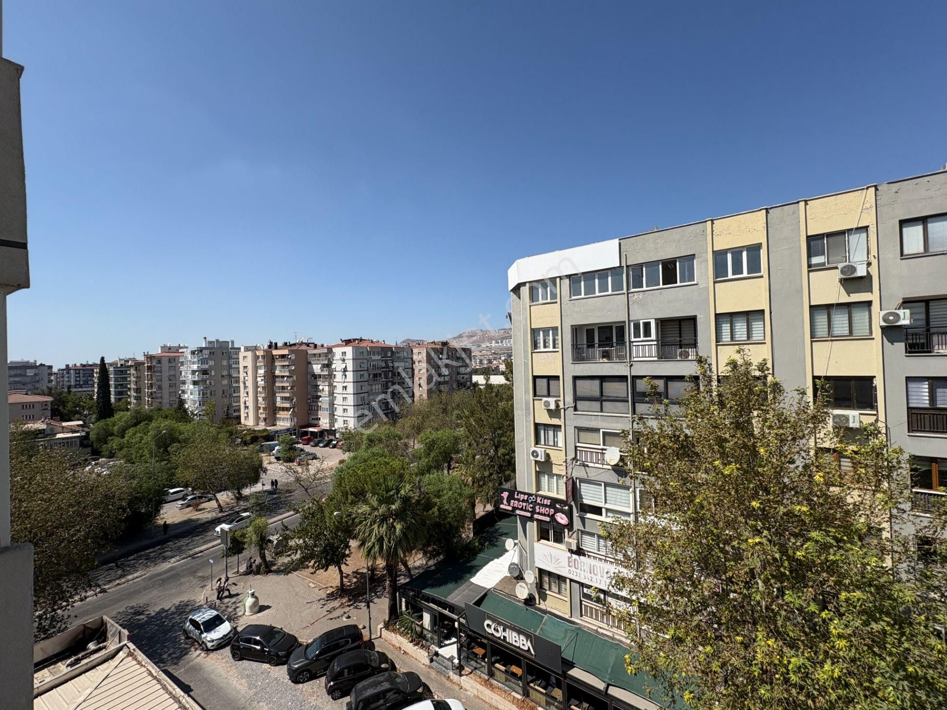 Bornova Gediz Cad. Üzeri Satılık Arakat 3+1 - Görsel 15