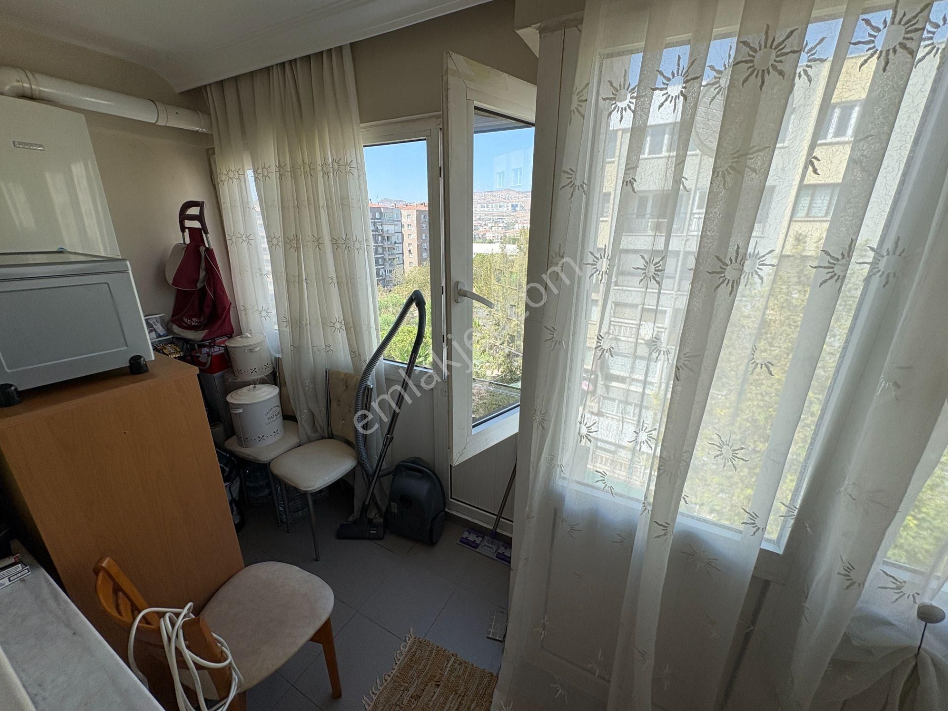 Bornova Gediz Cad. Üzeri Satılık Arakat 3+1 - Görsel 13