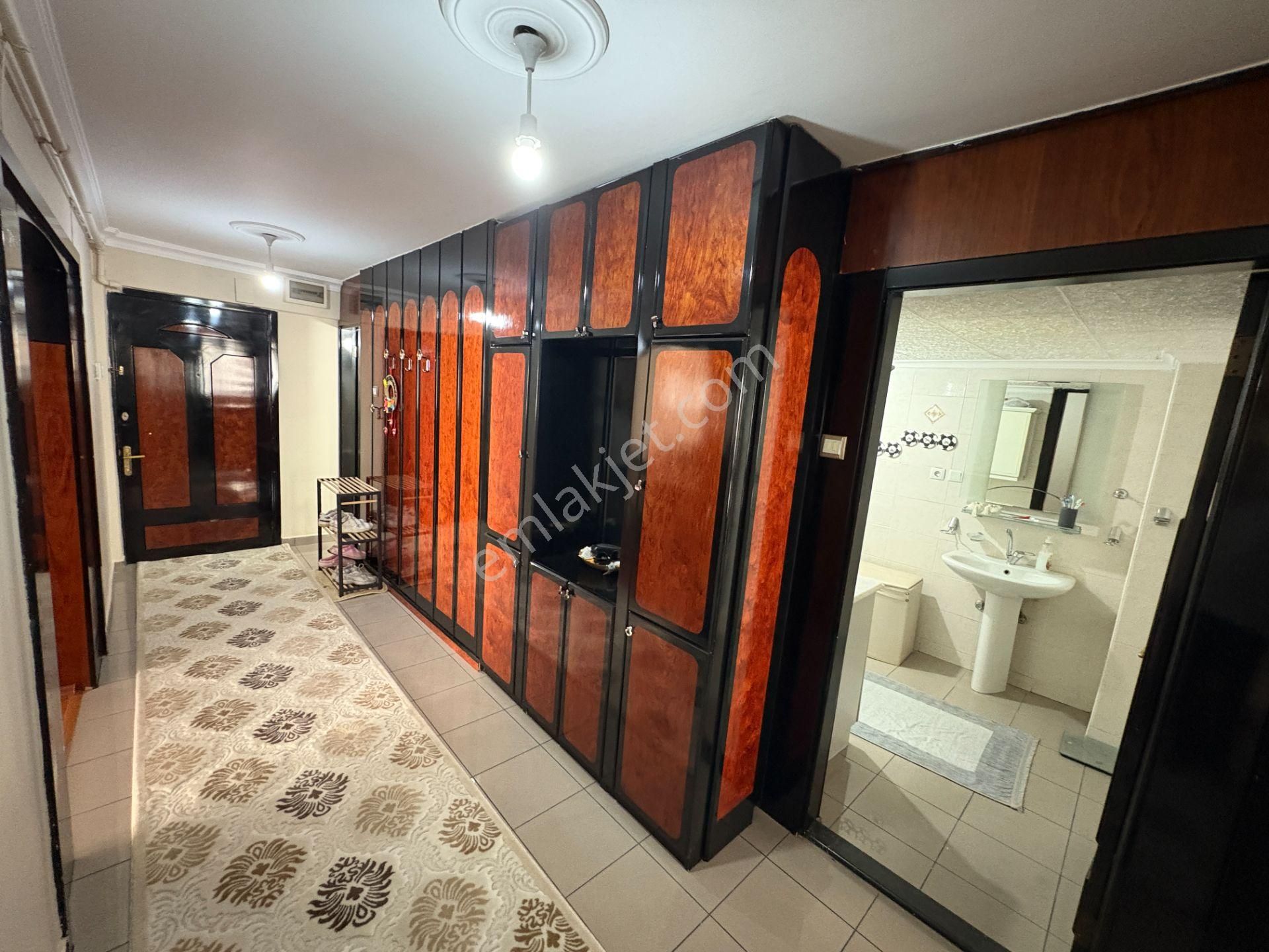 Bornova Gediz Cad. Üzeri Satılık Arakat 3+1 - Görsel 31