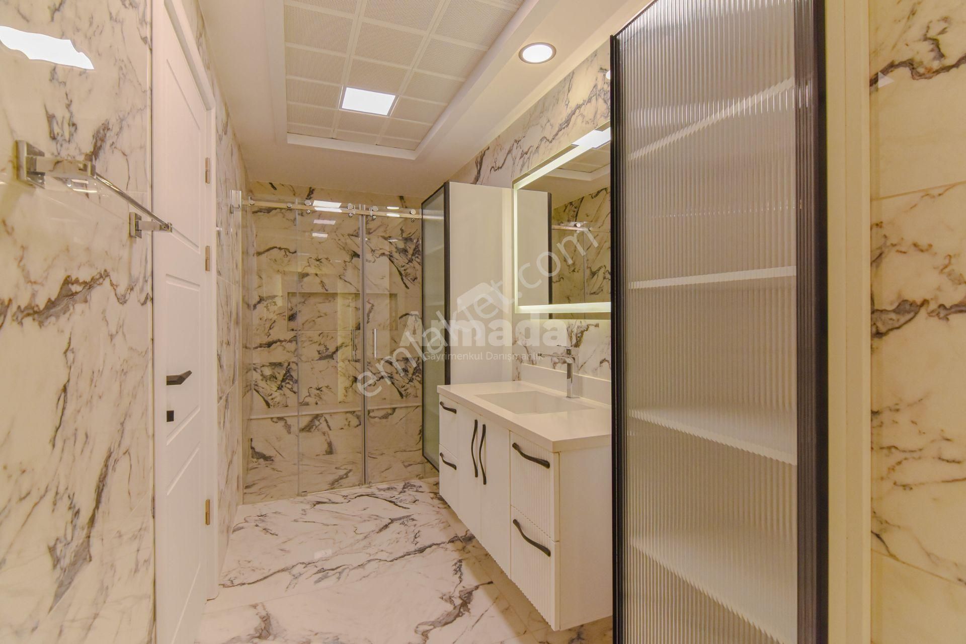 Kuşadası Ege Mahallesi'nde 3+1 Bahçeli Daire - Görsel 12