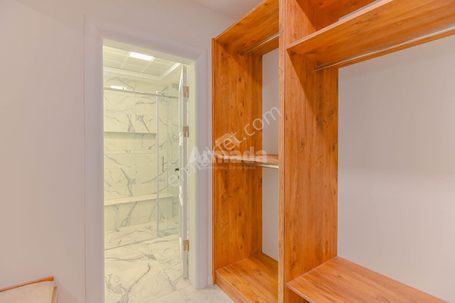 Kuşadası Ege Mahallesi'nde 3+1 Bahçeli Daire - Görsel 23