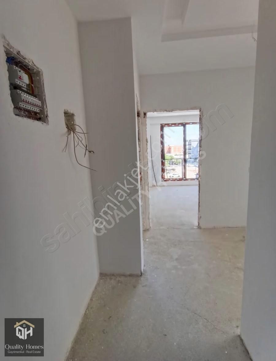 Satılık 2+1 Daire Lara Plajı Yakın Havuzlu Güvenlikli Sitede - Görsel 5